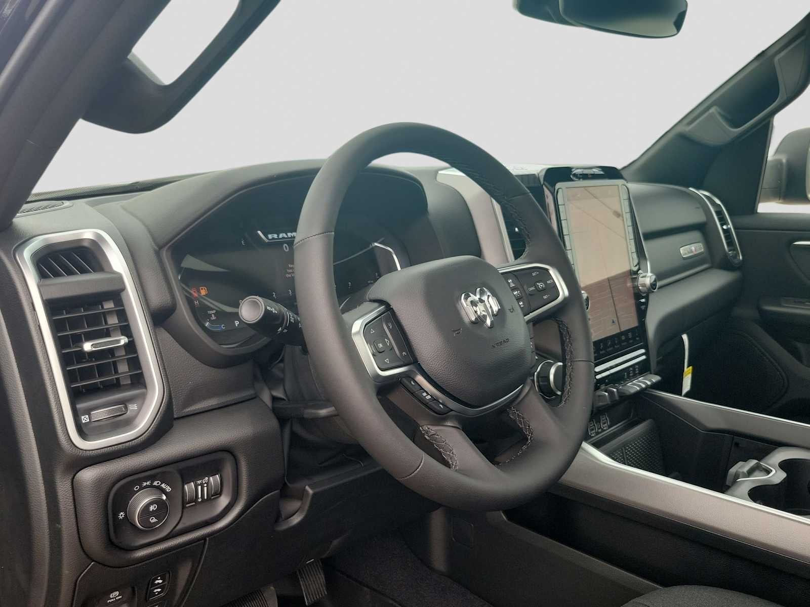 2026 RAM 1500 RAM 1500 LONE STAR CREW CAB 4X4 5'7' BOX