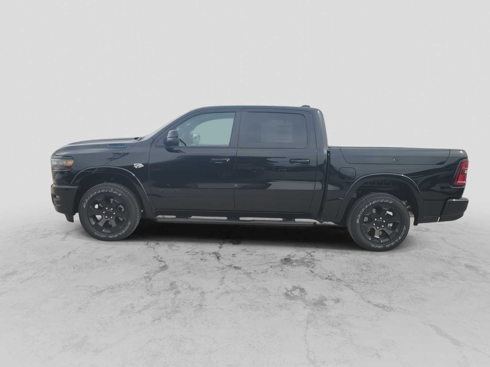 2026 RAM 1500 RAM 1500 LONE STAR CREW CAB 4X4 5'7' BOX