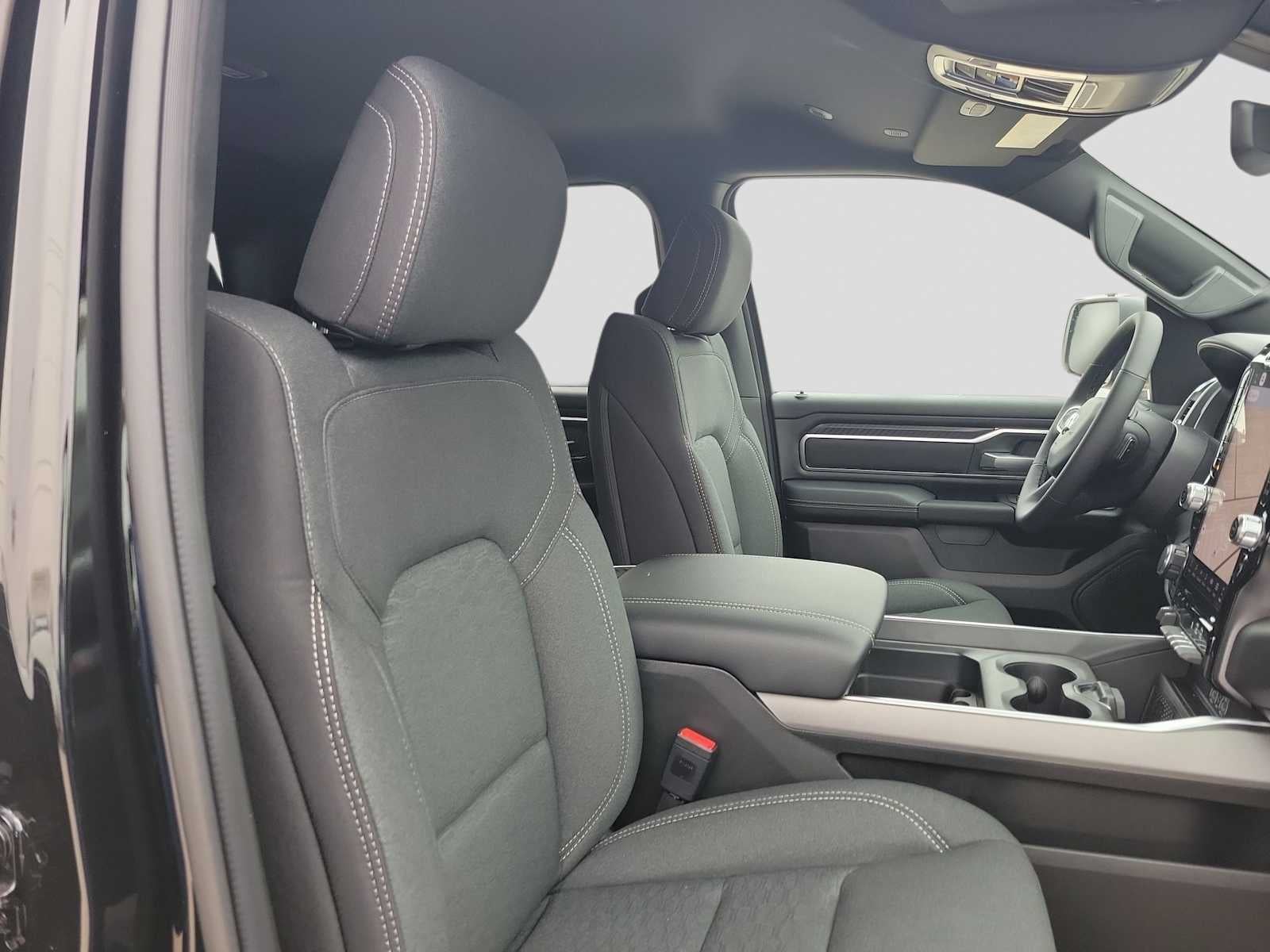 2026 RAM 1500 RAM 1500 LONE STAR CREW CAB 4X4 5'7' BOX