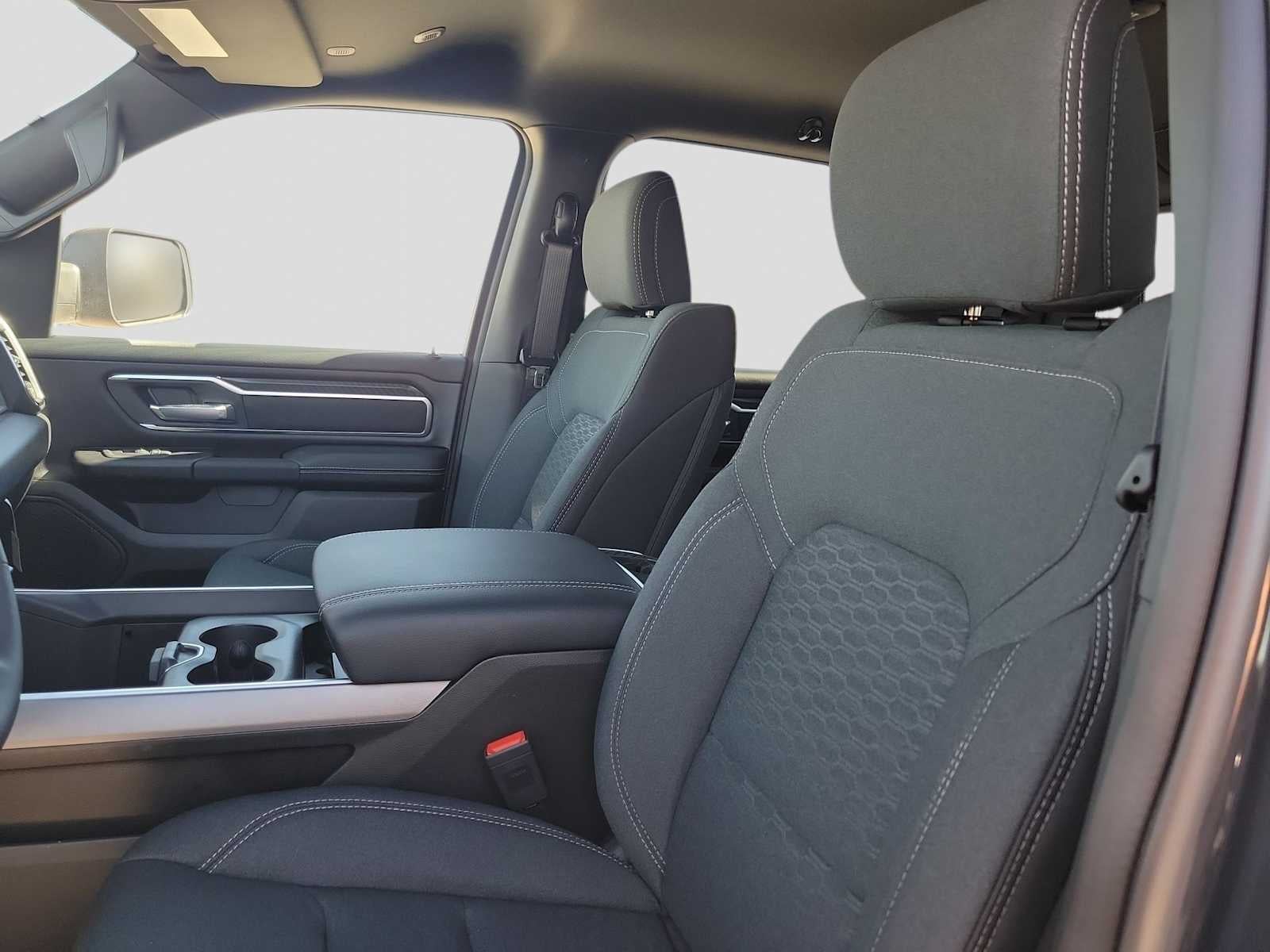 2026 RAM 1500 RAM 1500 LONE STAR CREW CAB 4X4 5'7' BOX