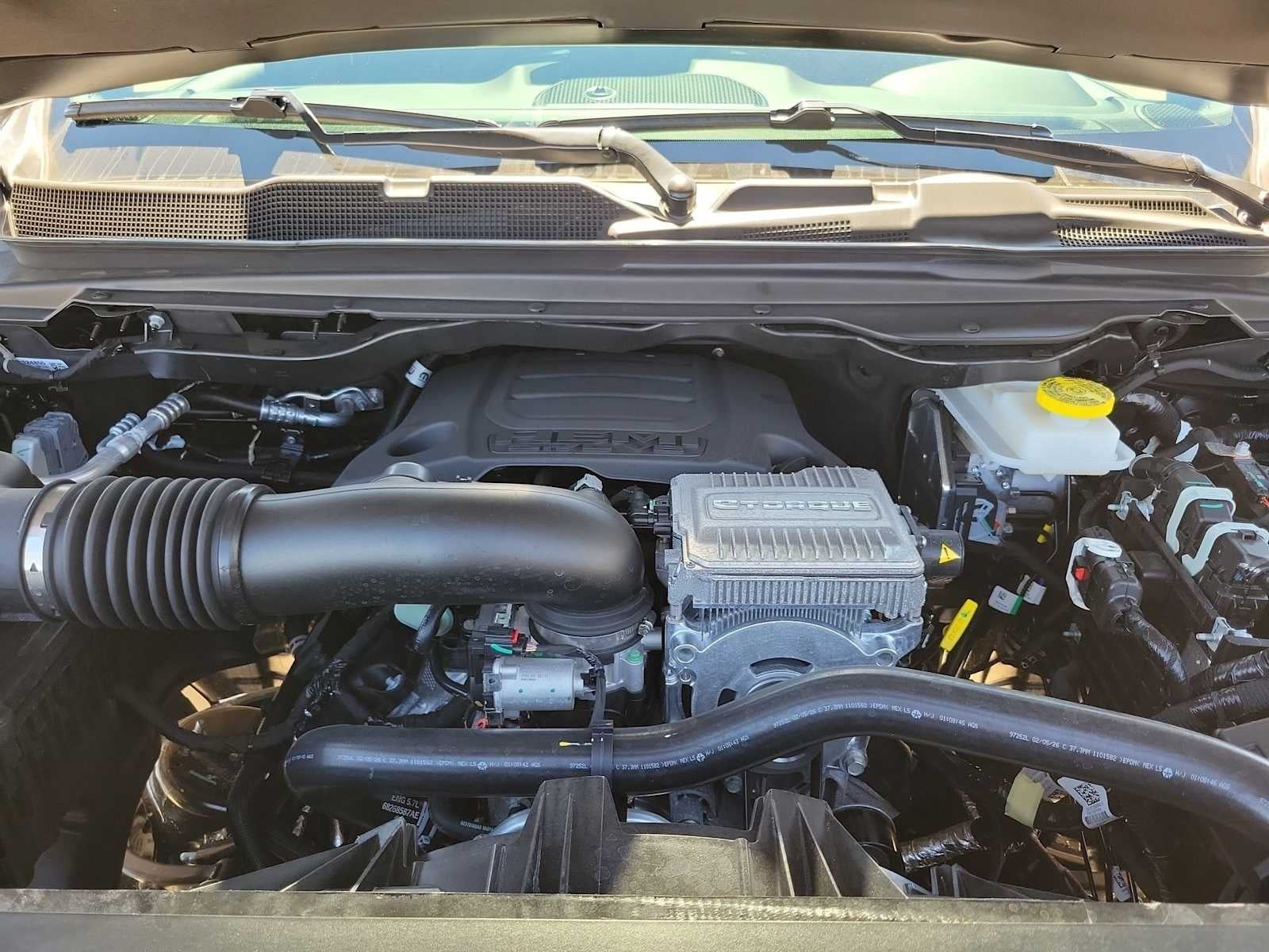 2026 RAM Ram 1500 RAM 1500 LONE STAR CREW CAB 4X4 5'7' BOX