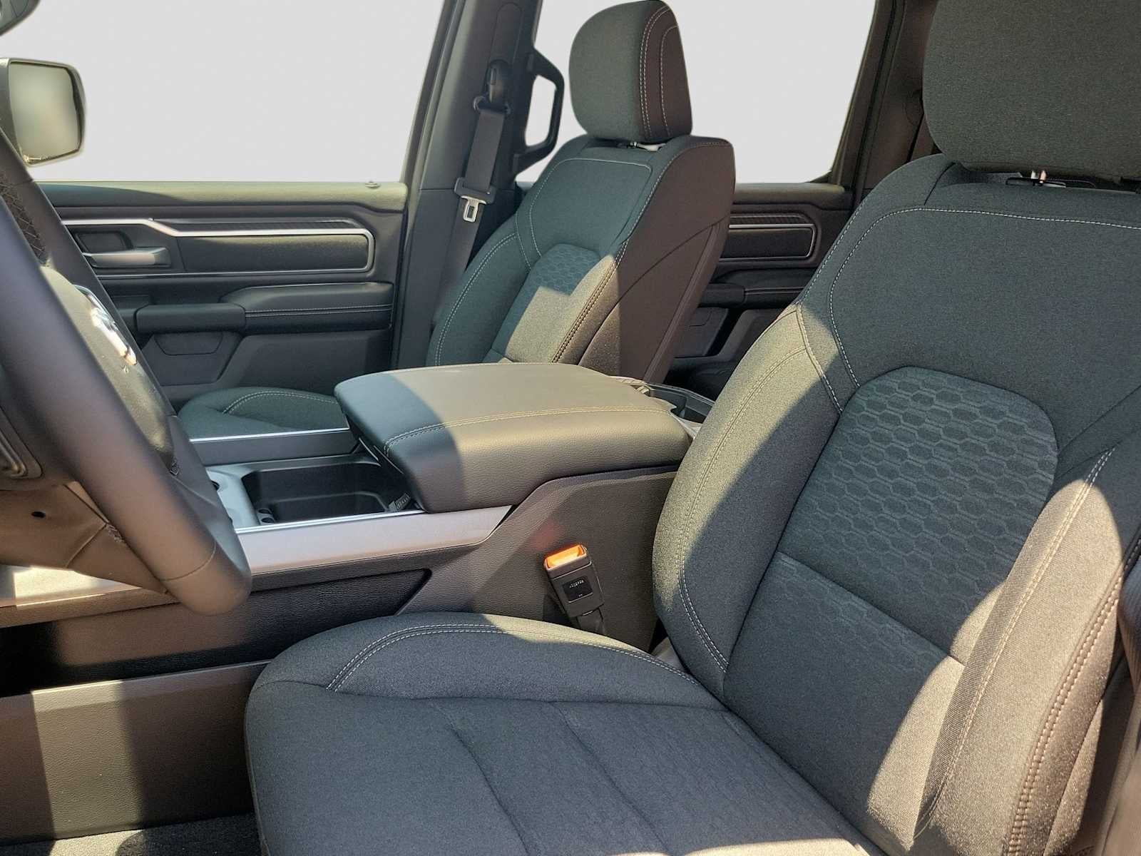 2026 RAM 1500 RAM 1500 LONE STAR CREW CAB 4X4 5'7' BOX