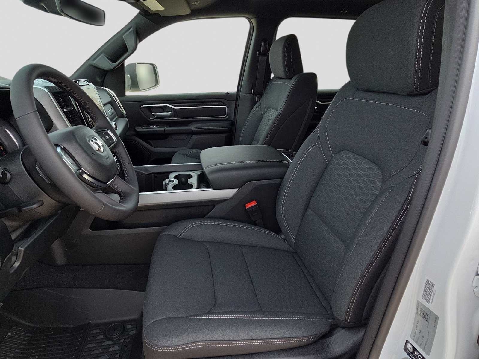 2026 RAM 1500 RAM 1500 BIG HORN CREW CAB 4X4 5'7' BOX