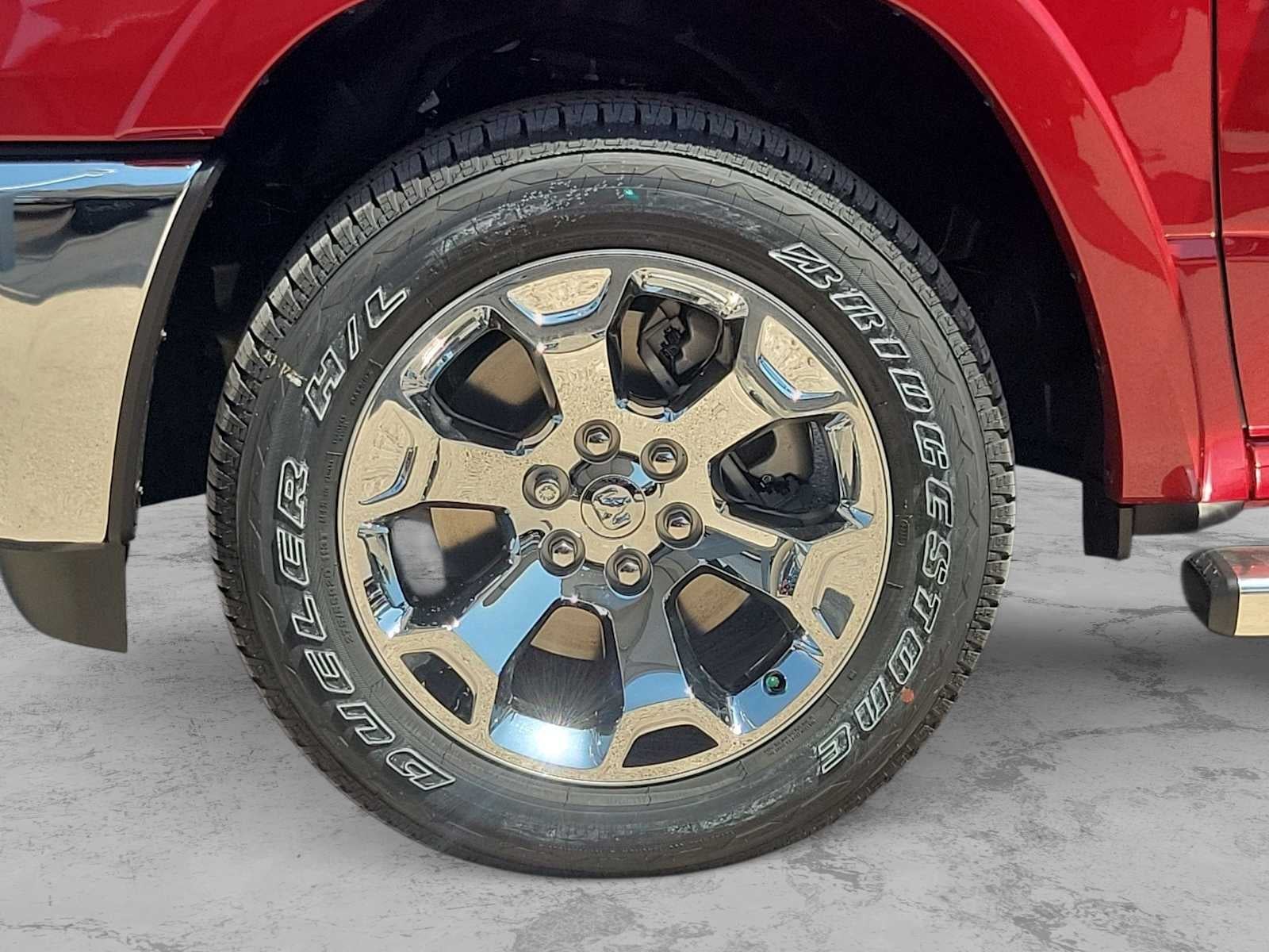 2026 RAM 1500 RAM 1500 LONE STAR CREW CAB 4X4 5'7' BOX
