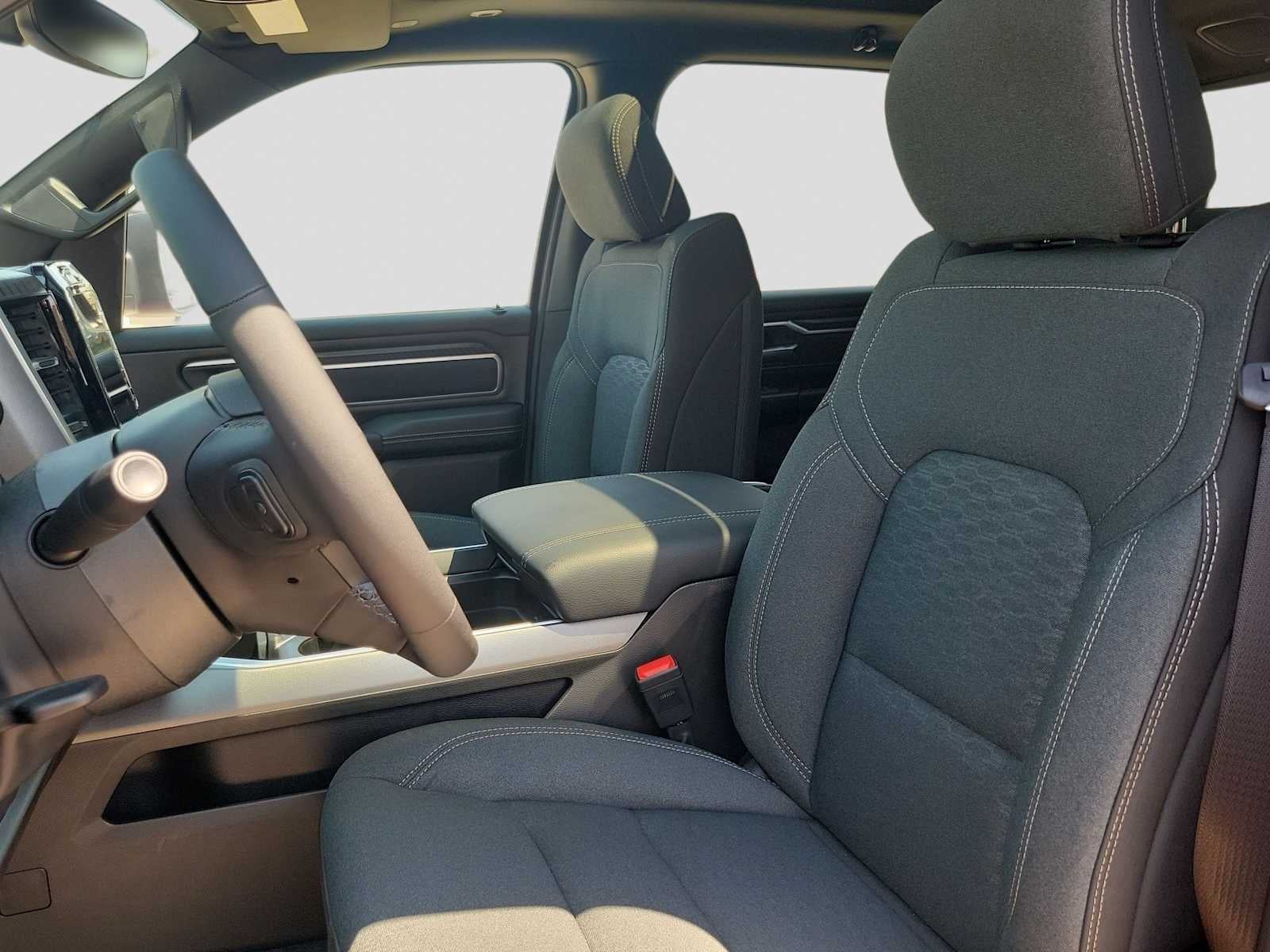 2026 RAM 1500 RAM 1500 LONE STAR CREW CAB 4X4 5'7' BOX