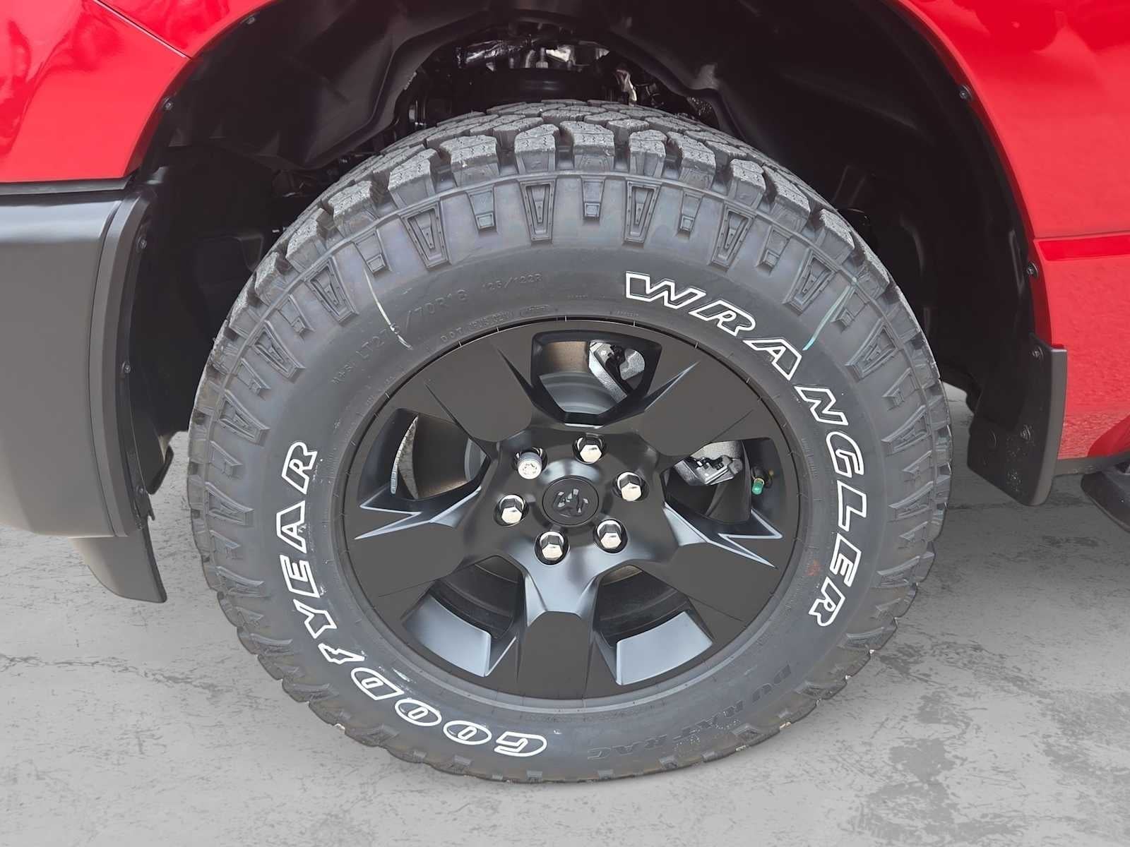 2026 RAM 1500 RAM 1500 WARLOCK CREW CAB 4X4 5'7' BOX