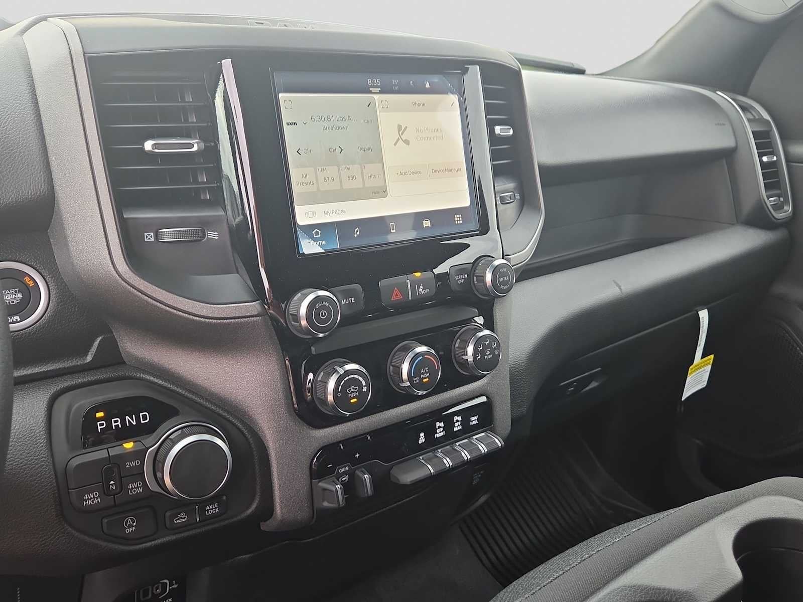 2026 RAM 1500 RAM 1500 WARLOCK CREW CAB 4X4 5'7' BOX