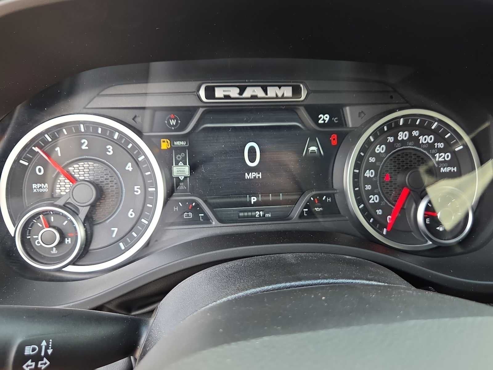 2026 RAM 1500 RAM 1500 WARLOCK CREW CAB 4X4 5'7' BOX