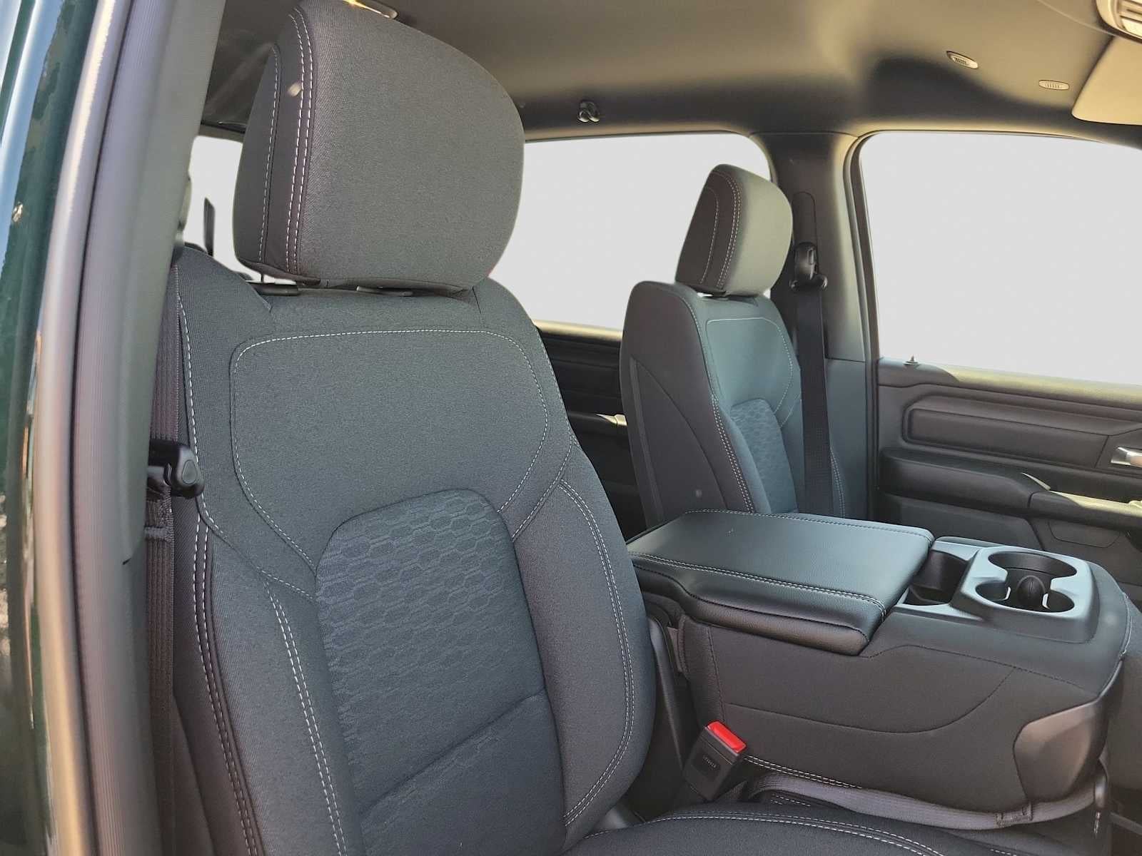 2026 RAM 1500 RAM 1500 WARLOCK CREW CAB 4X4 5'7' BOX