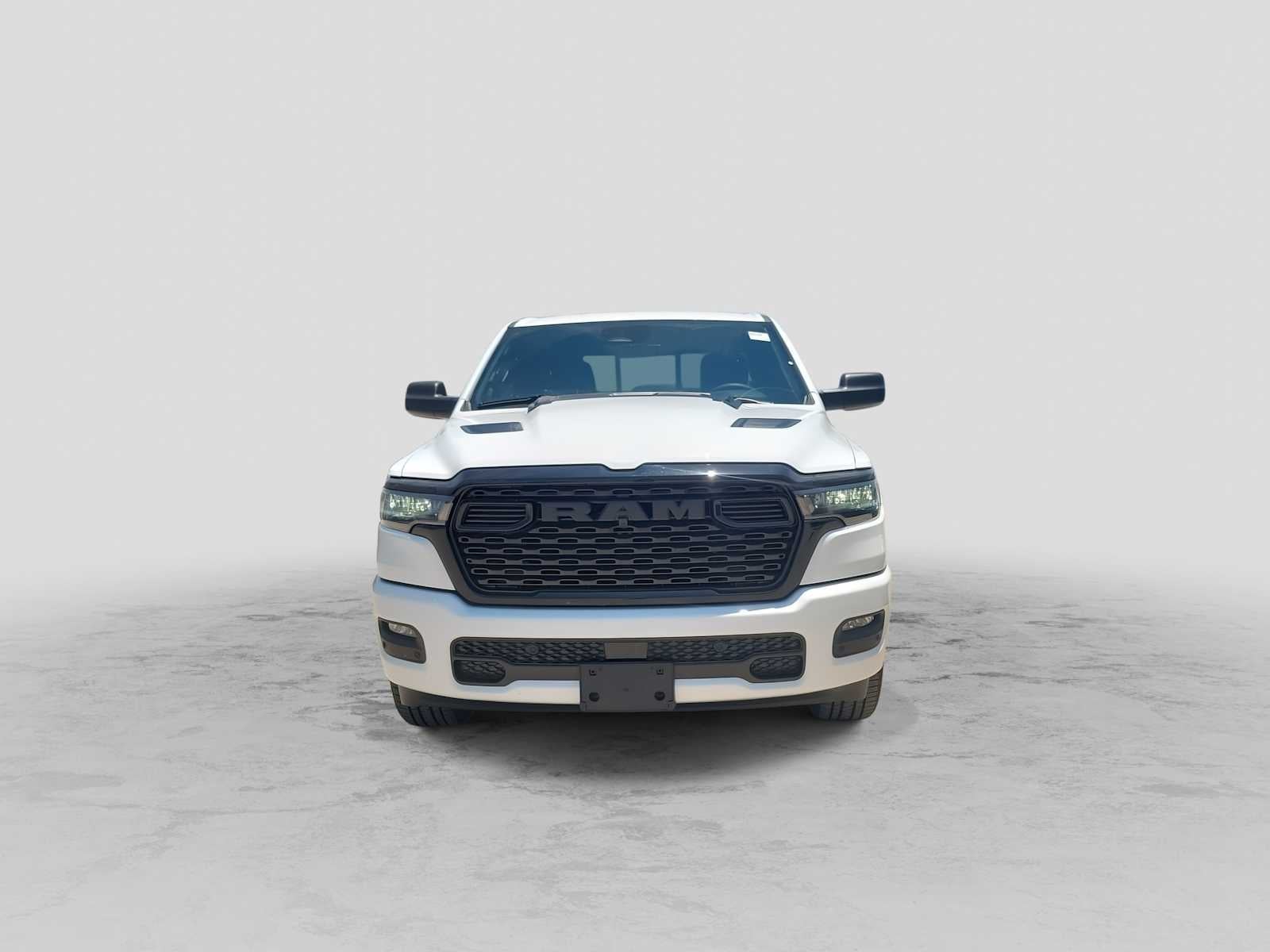 2026 RAM 1500 RAM 1500 EXPRESS CREW CAB 4X4 5'7' BOX