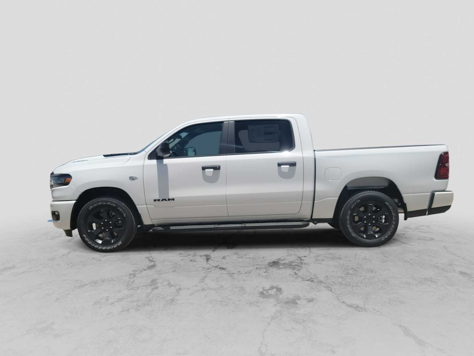 2026 RAM 1500 RAM 1500 EXPRESS CREW CAB 4X4 5'7' BOX