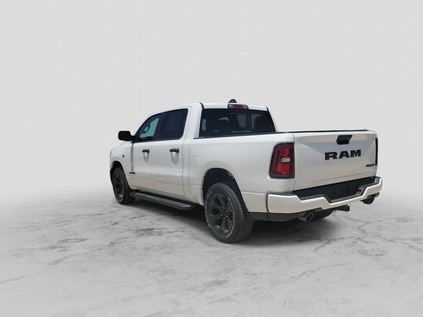 2026 RAM 1500 RAM 1500 EXPRESS CREW CAB 4X4 5'7' BOX