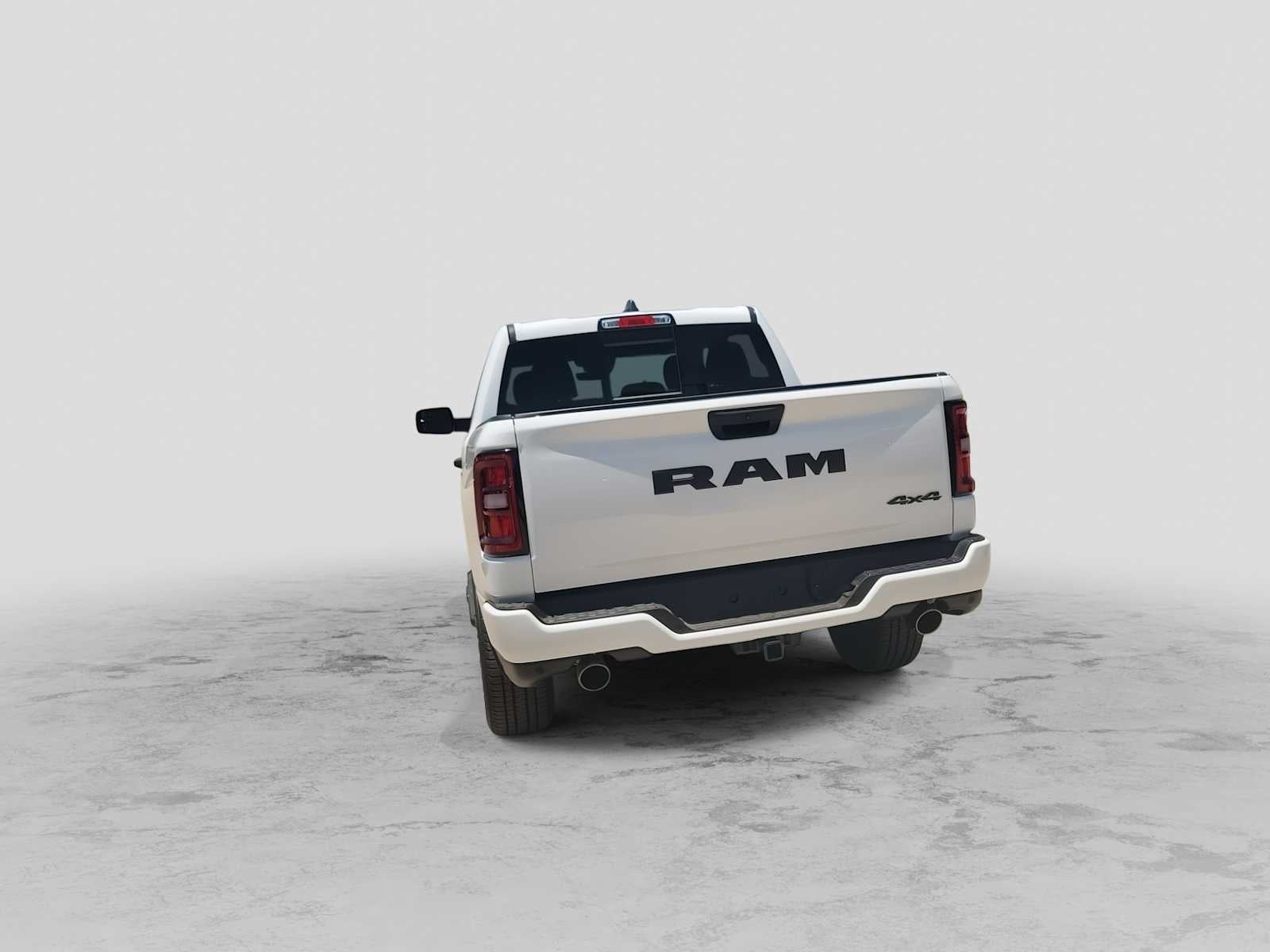 2026 RAM 1500 RAM 1500 EXPRESS CREW CAB 4X4 5'7' BOX