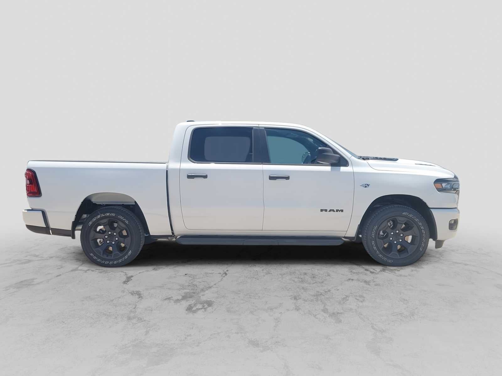 2026 RAM 1500 RAM 1500 EXPRESS CREW CAB 4X4 5'7' BOX