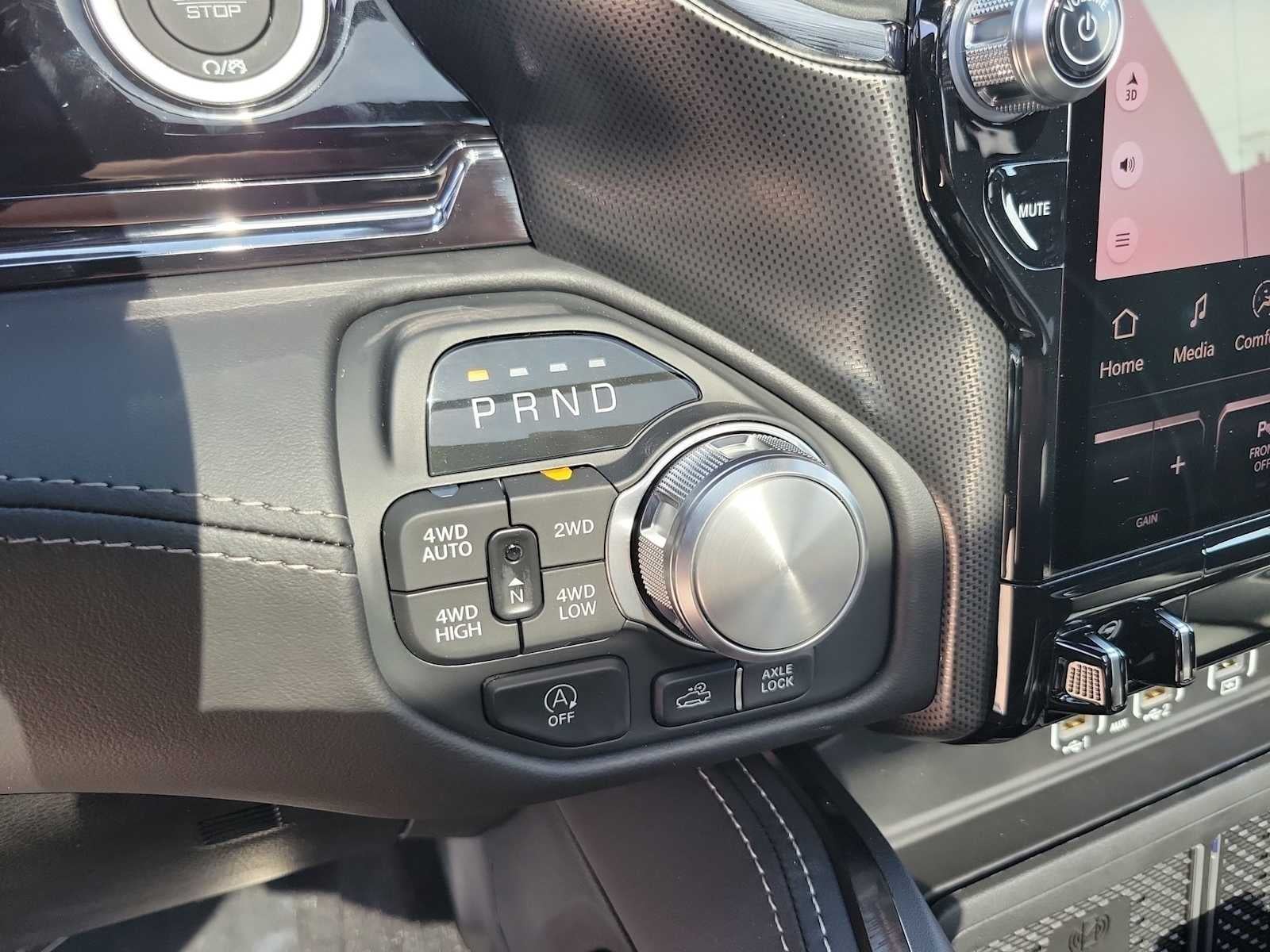 2026 RAM 1500 RAM 1500 LIMITED CREW CAB 4X4 5'7' BOX