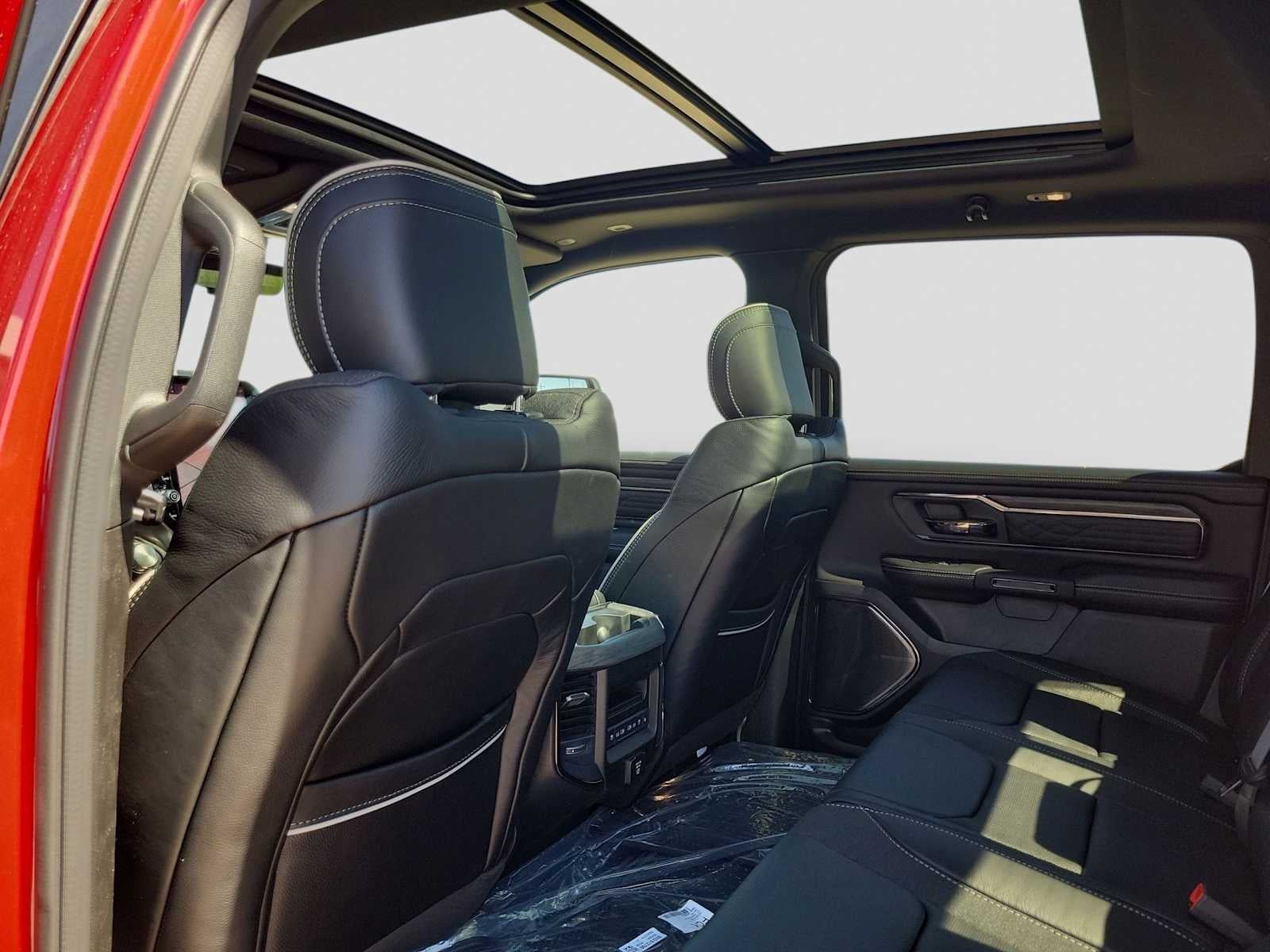 2026 RAM Ram 1500 RAM 1500 LIMITED CREW CAB 4X4 5'7' BOX