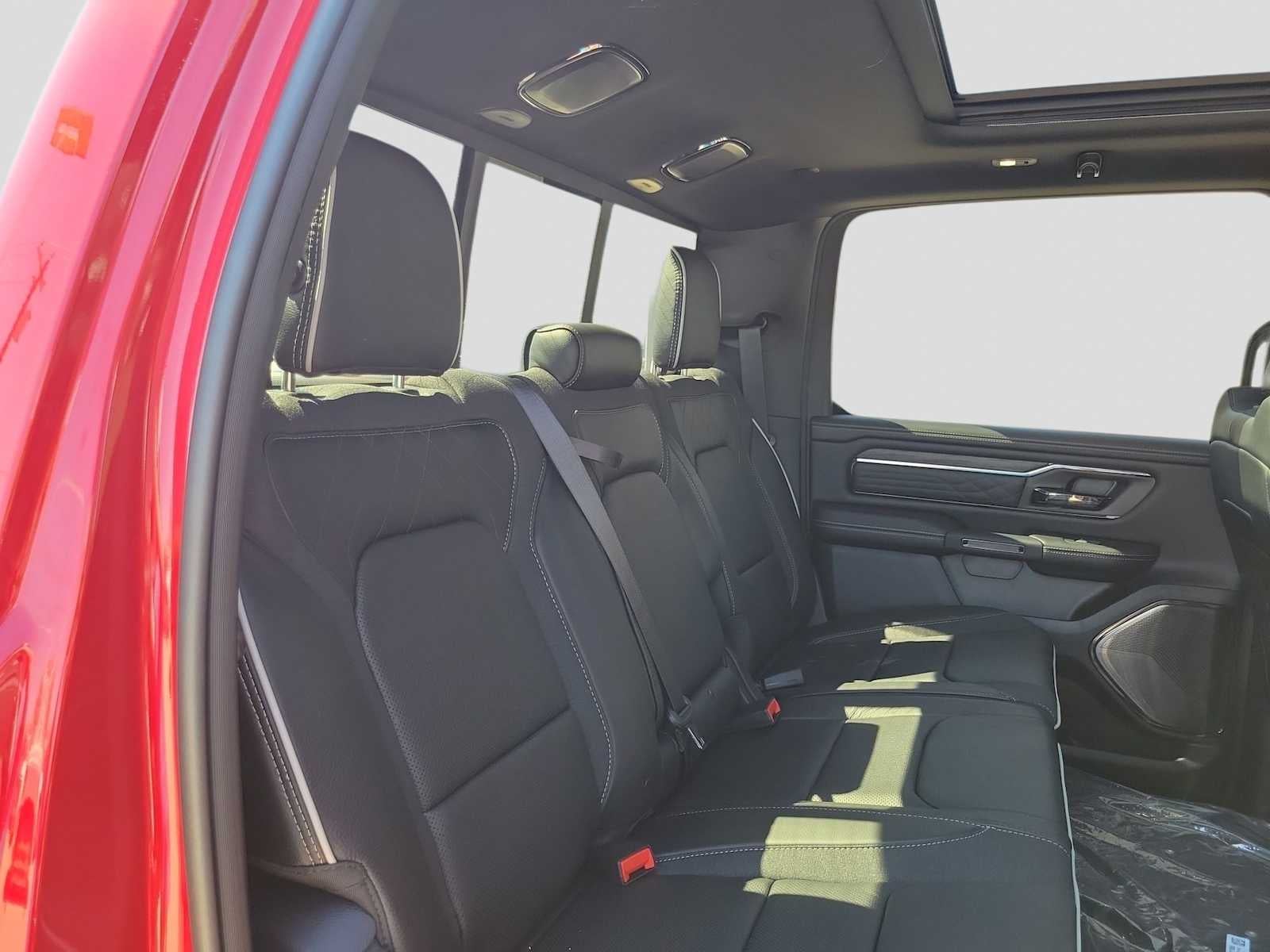 2026 RAM Ram 1500 RAM 1500 LIMITED CREW CAB 4X4 5'7' BOX