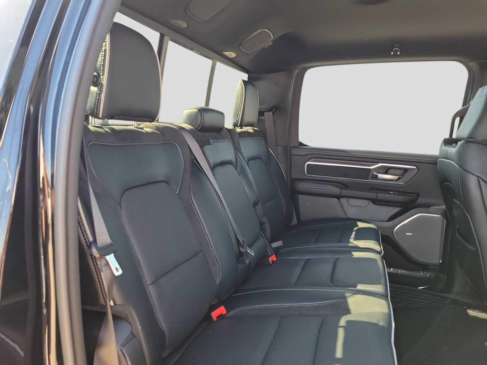 2026 RAM 1500 RAM 1500 LARAMIE CREW CAB 4X4 5'7' BOX