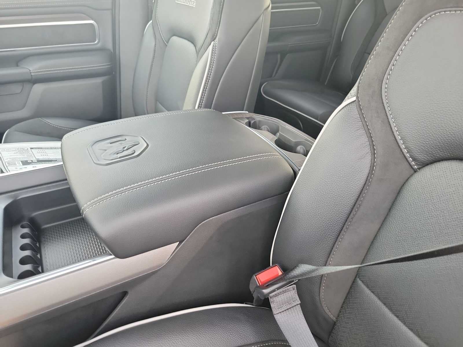 2026 RAM 1500 RAM 1500 LARAMIE CREW CAB 4X4 5'7' BOX