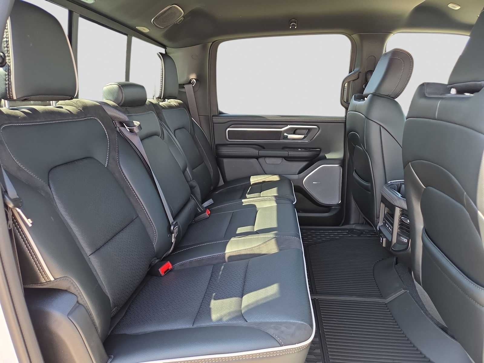 2026 RAM 1500 RAM 1500 LARAMIE CREW CAB 4X4 5'7' BOX