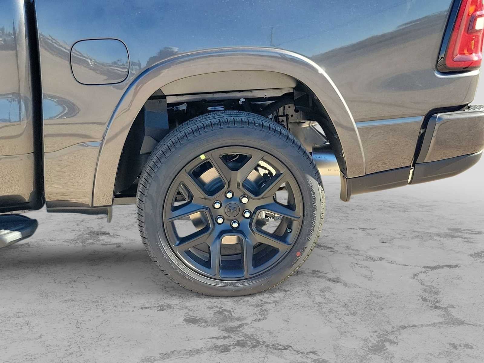 2026 RAM 1500 RAM 1500 LARAMIE CREW CAB 4X4 5'7' BOX