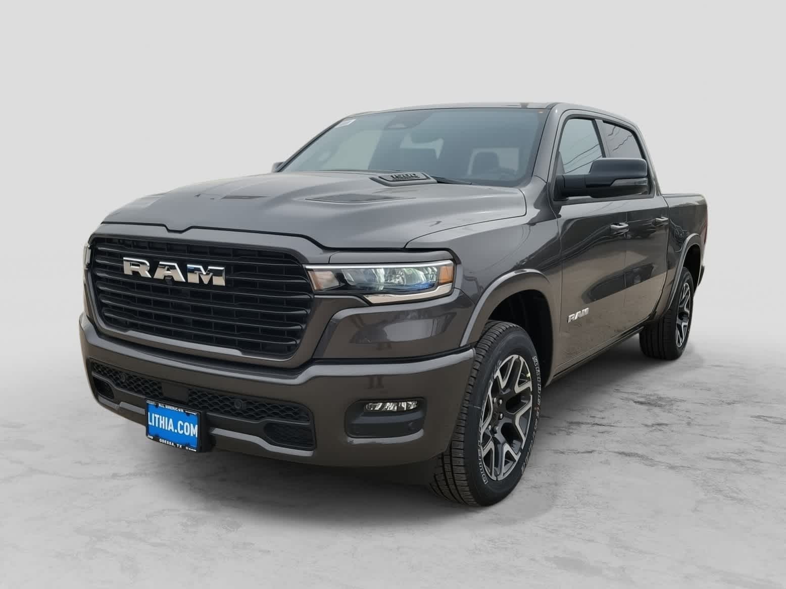 2026 RAM 1500 RAM 1500 LARAMIE CREW CAB 4X4 5'7' BOX