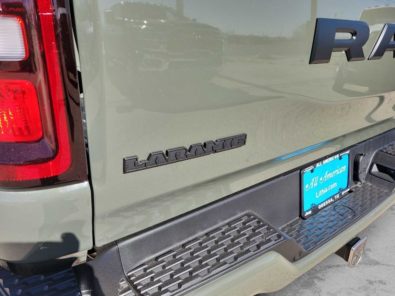 2026 RAM 1500 RAM 1500 LARAMIE CREW CAB 4X4 5'7' BOX