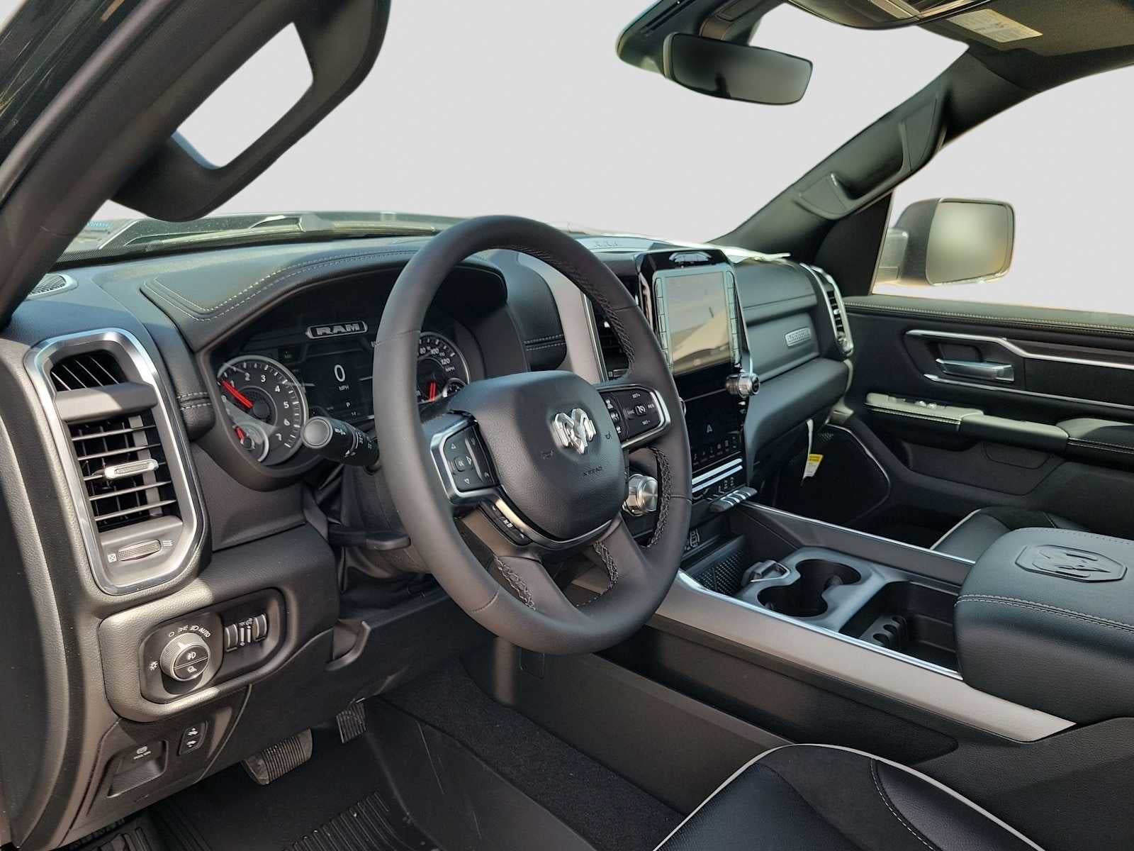 2026 RAM 1500 RAM 1500 LARAMIE CREW CAB 4X4 5'7' BOX