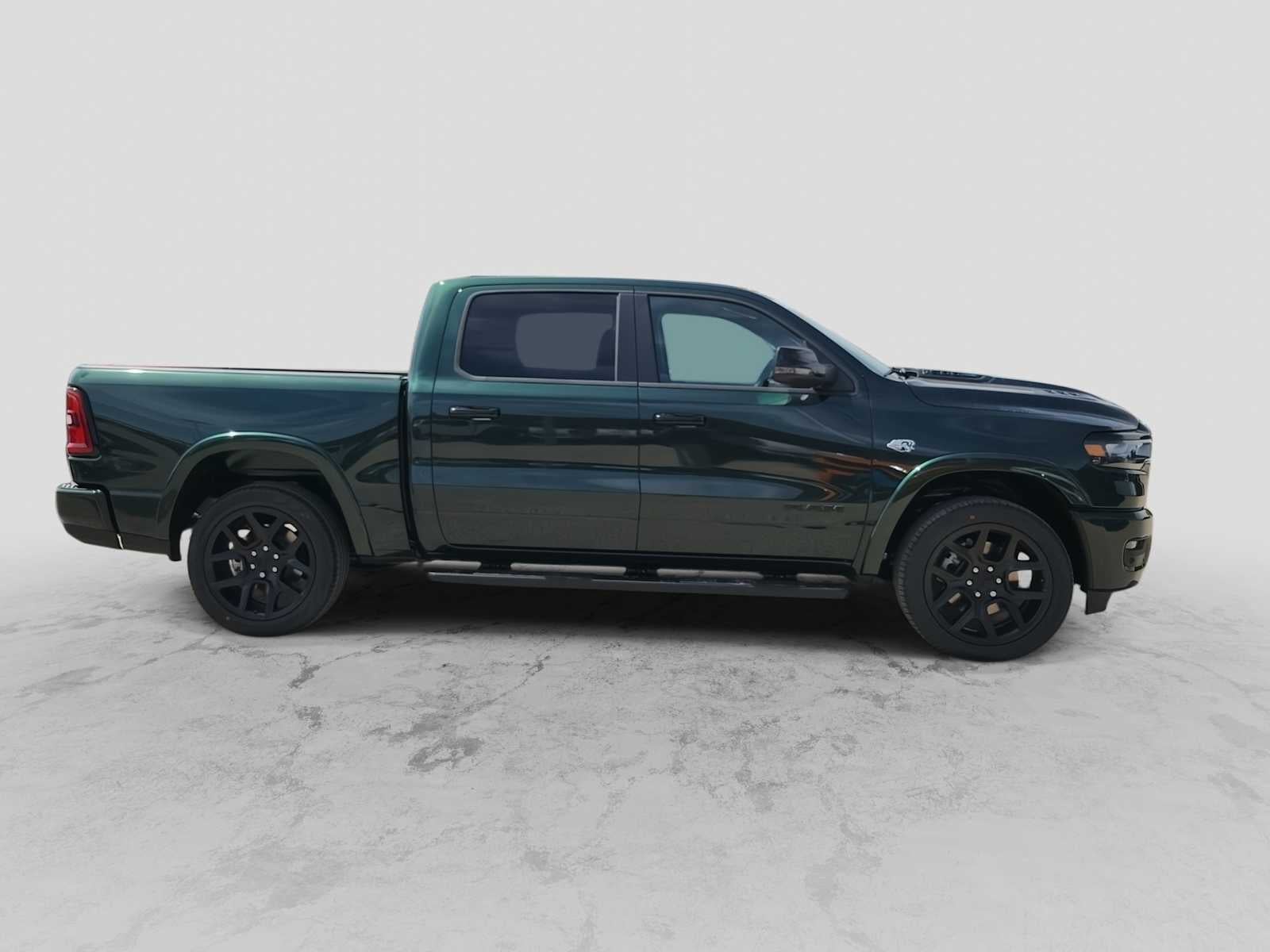 2026 RAM 1500 RAM 1500 LARAMIE CREW CAB 4X4 5'7' BOX