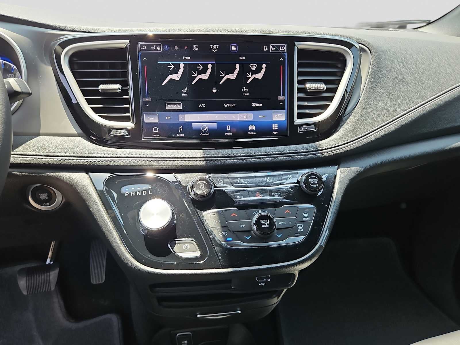 2027 Chrysler Pacifica Select