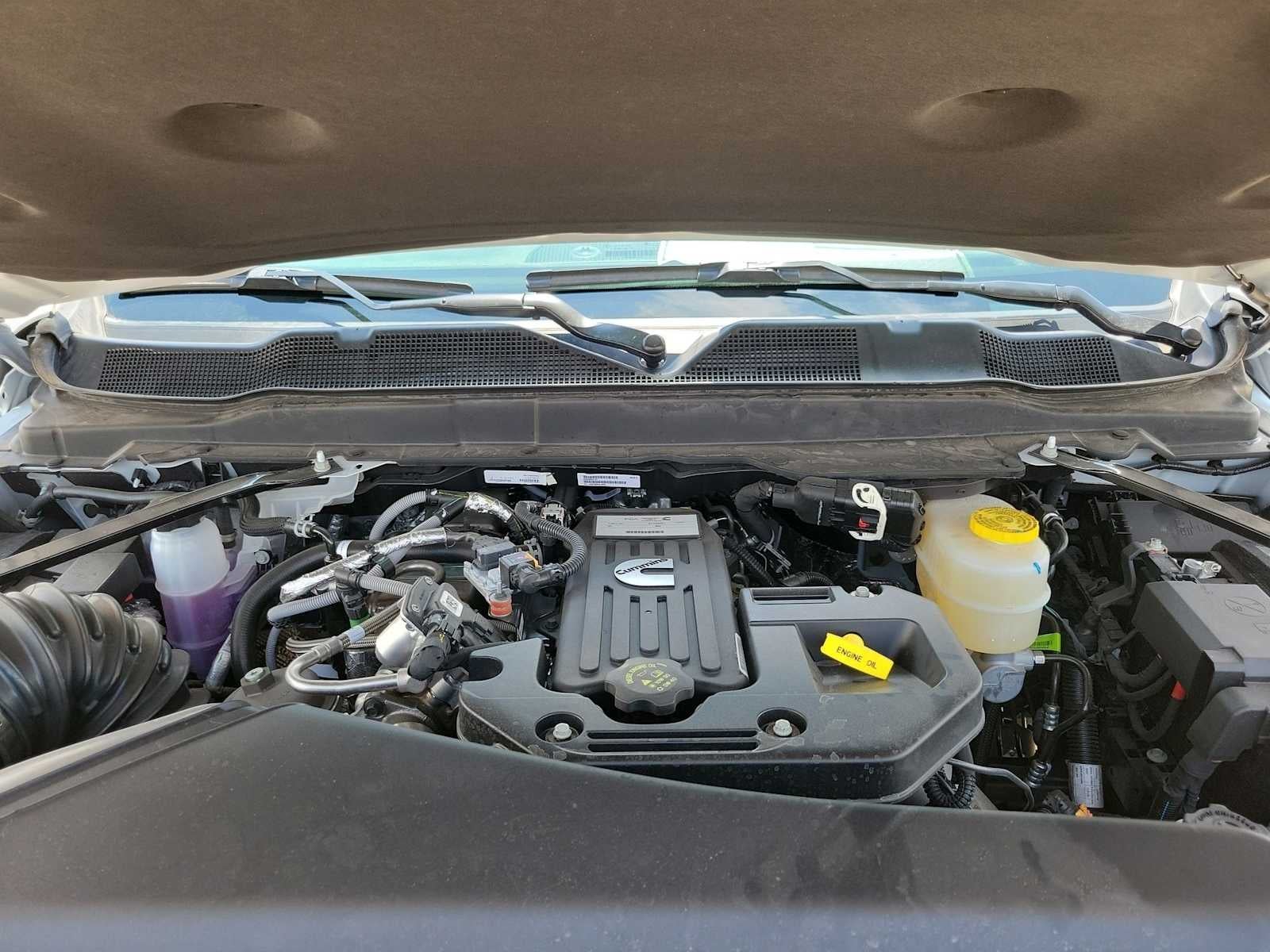 2026 RAM 2500 RAM 2500 TRADESMAN CREW CAB 4X4 6'4' BOX