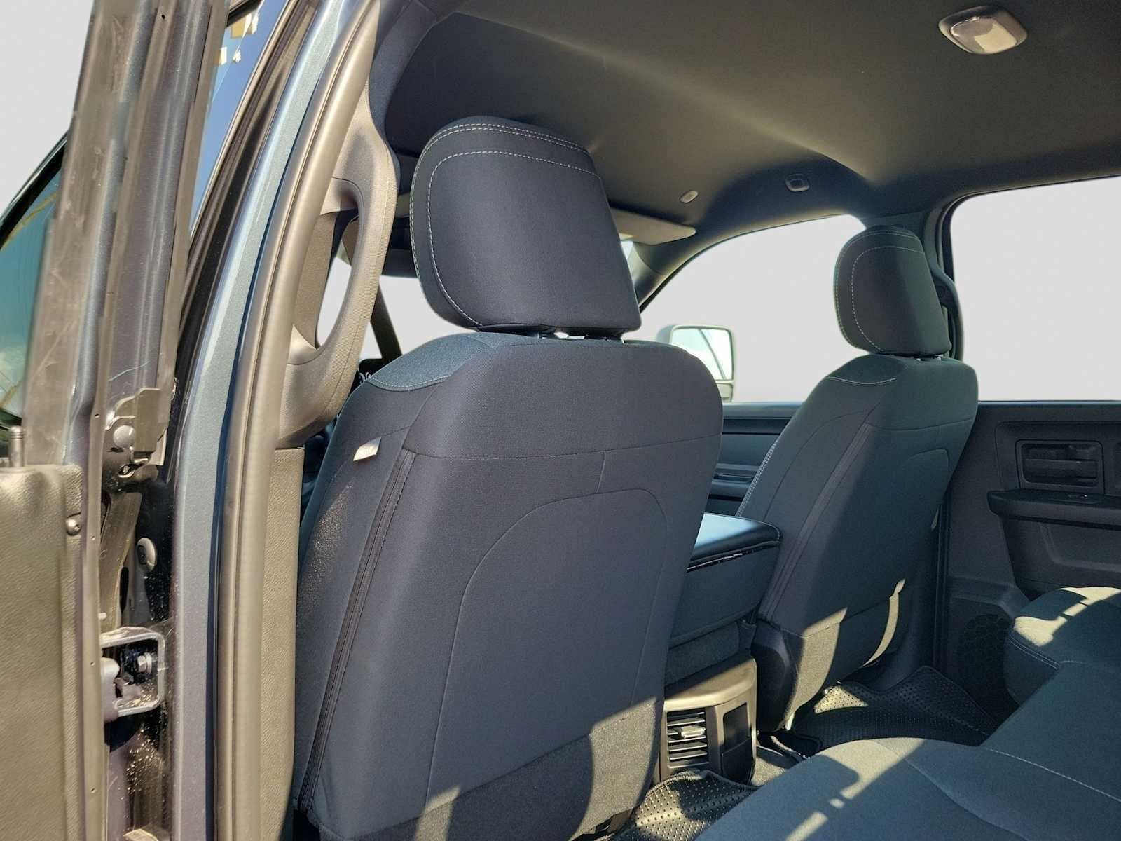 2026 RAM 2500 RAM 2500 TRADESMAN CREW CAB 4X4 6'4' BOX