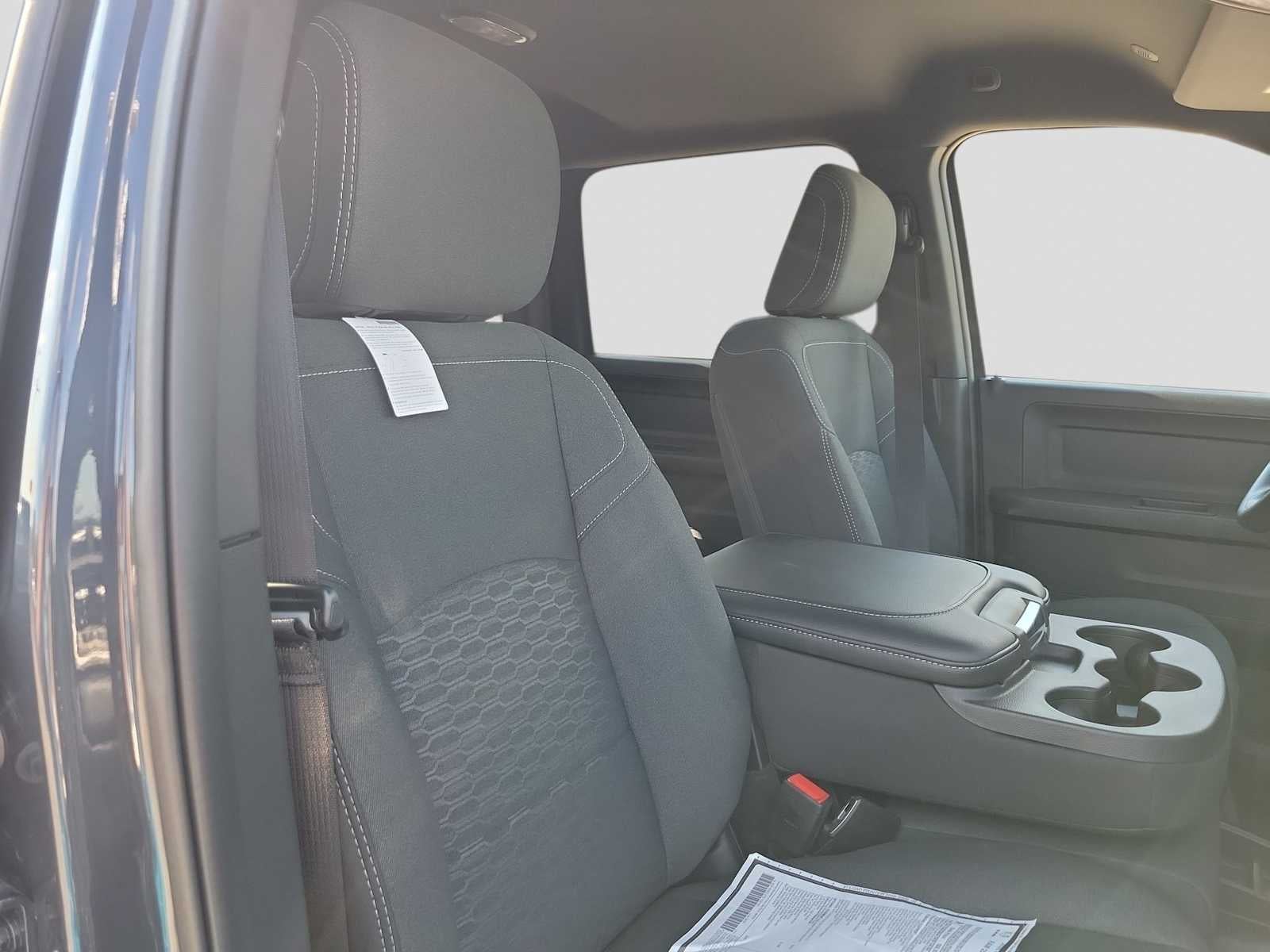 2026 RAM 2500 RAM 2500 TRADESMAN CREW CAB 4X4 6'4' BOX