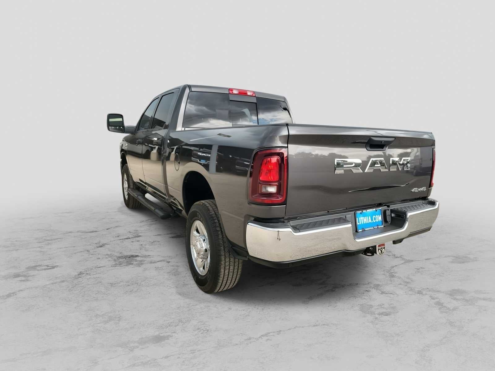 2026 RAM 2500 RAM 2500 TRADESMAN CREW CAB 4X4 6'4' BOX
