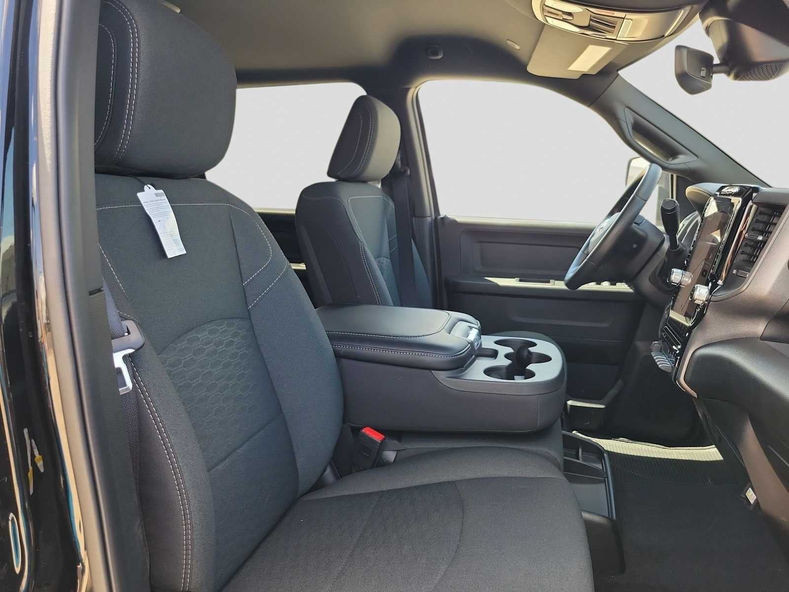 2026 RAM 2500 RAM 2500 TRADESMAN CREW CAB 4X4 6'4' BOX