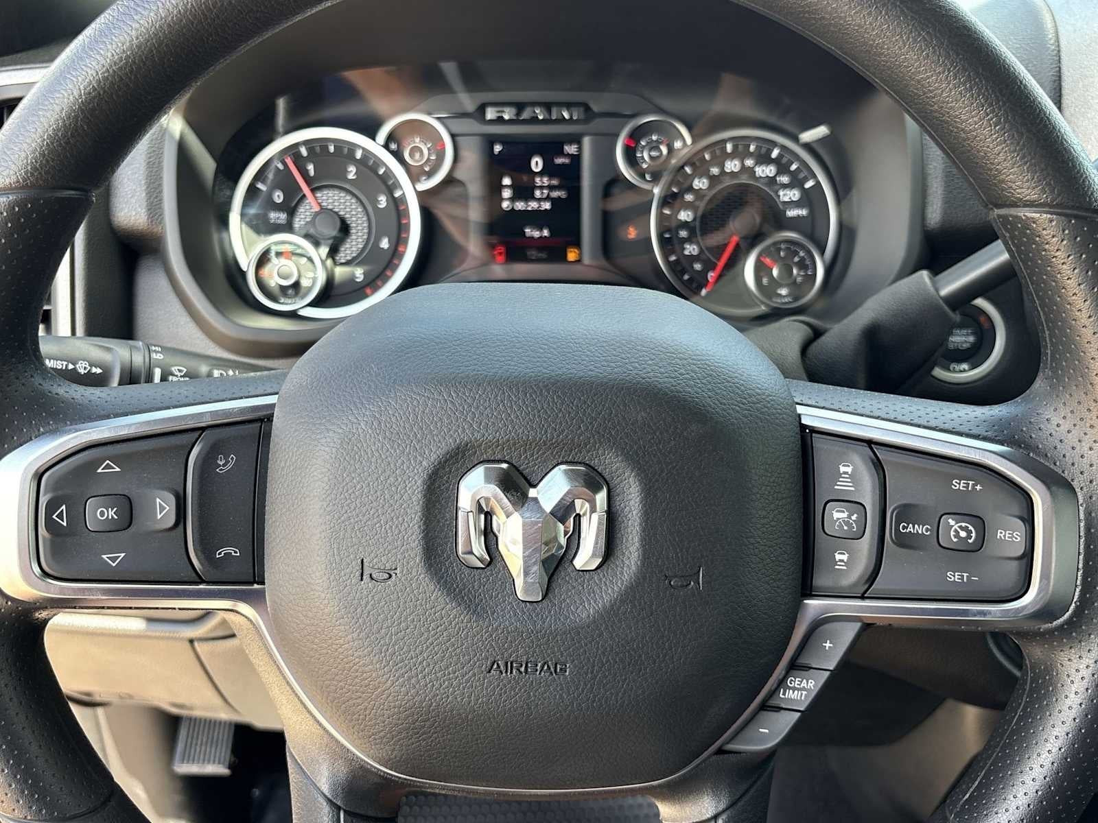 2026 RAM 2500 RAM 2500 TRADESMAN CREW CAB 4X4 6'4' BOX