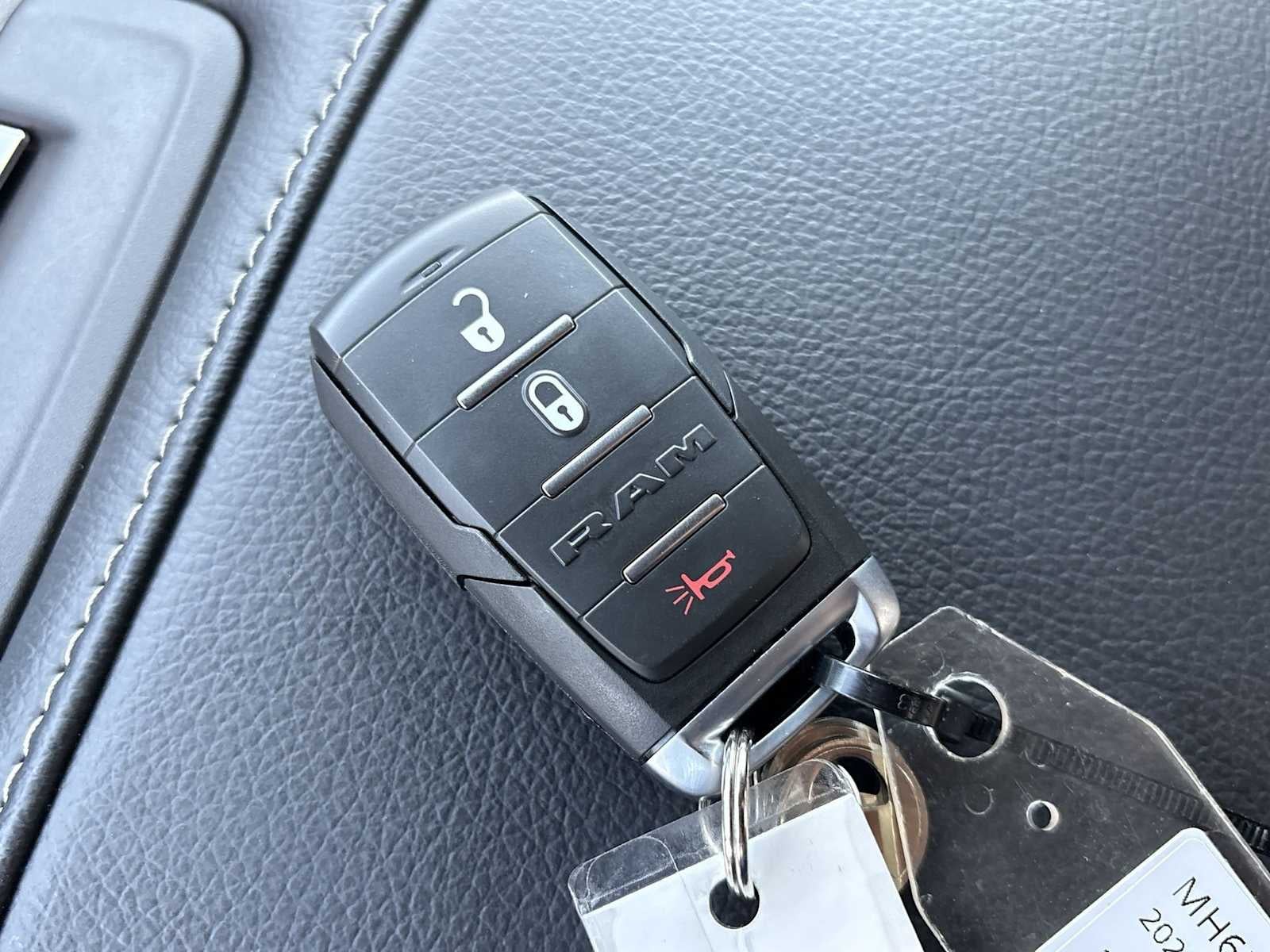 2026 RAM 2500 RAM 2500 TRADESMAN CREW CAB 4X4 6'4' BOX