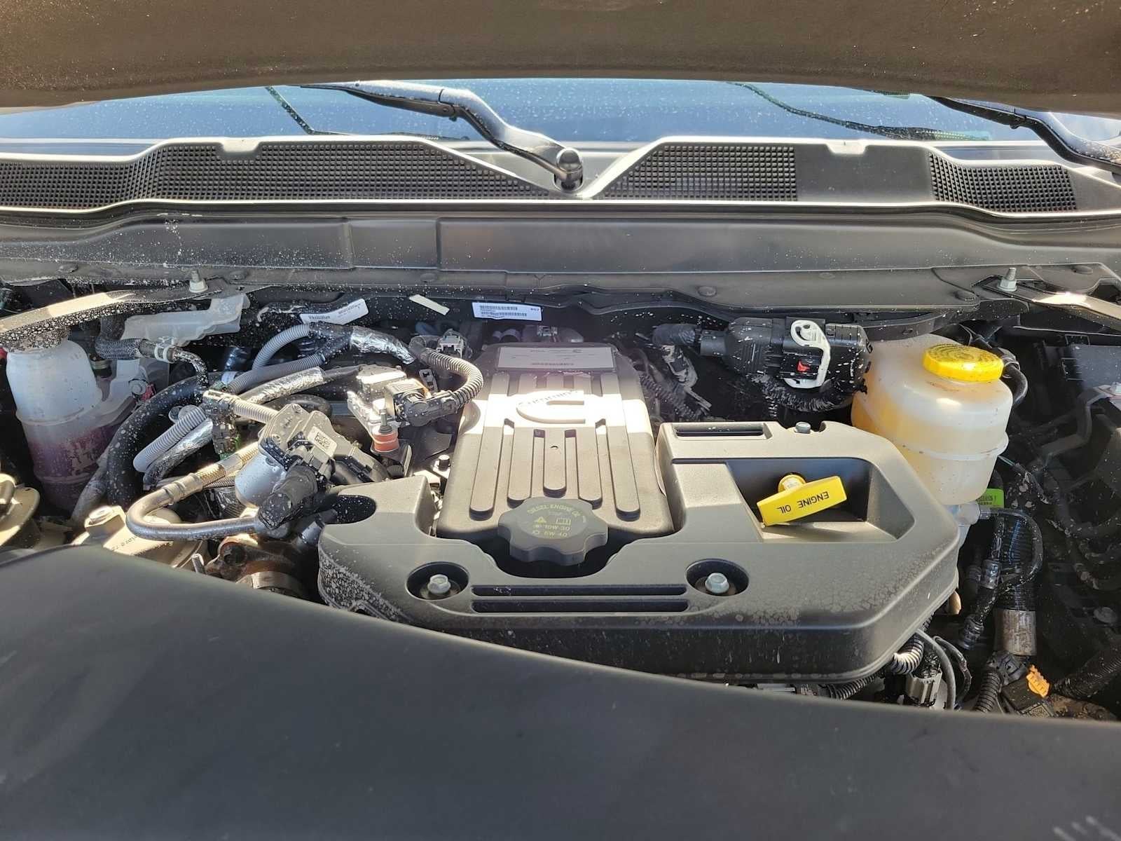 2026 RAM 2500 RAM 2500 TRADESMAN CREW CAB 4X4 6'4' BOX