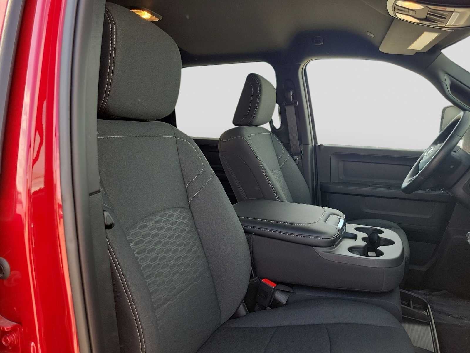 2026 RAM 2500 RAM 2500 TRADESMAN CREW CAB 4X4 6'4' BOX