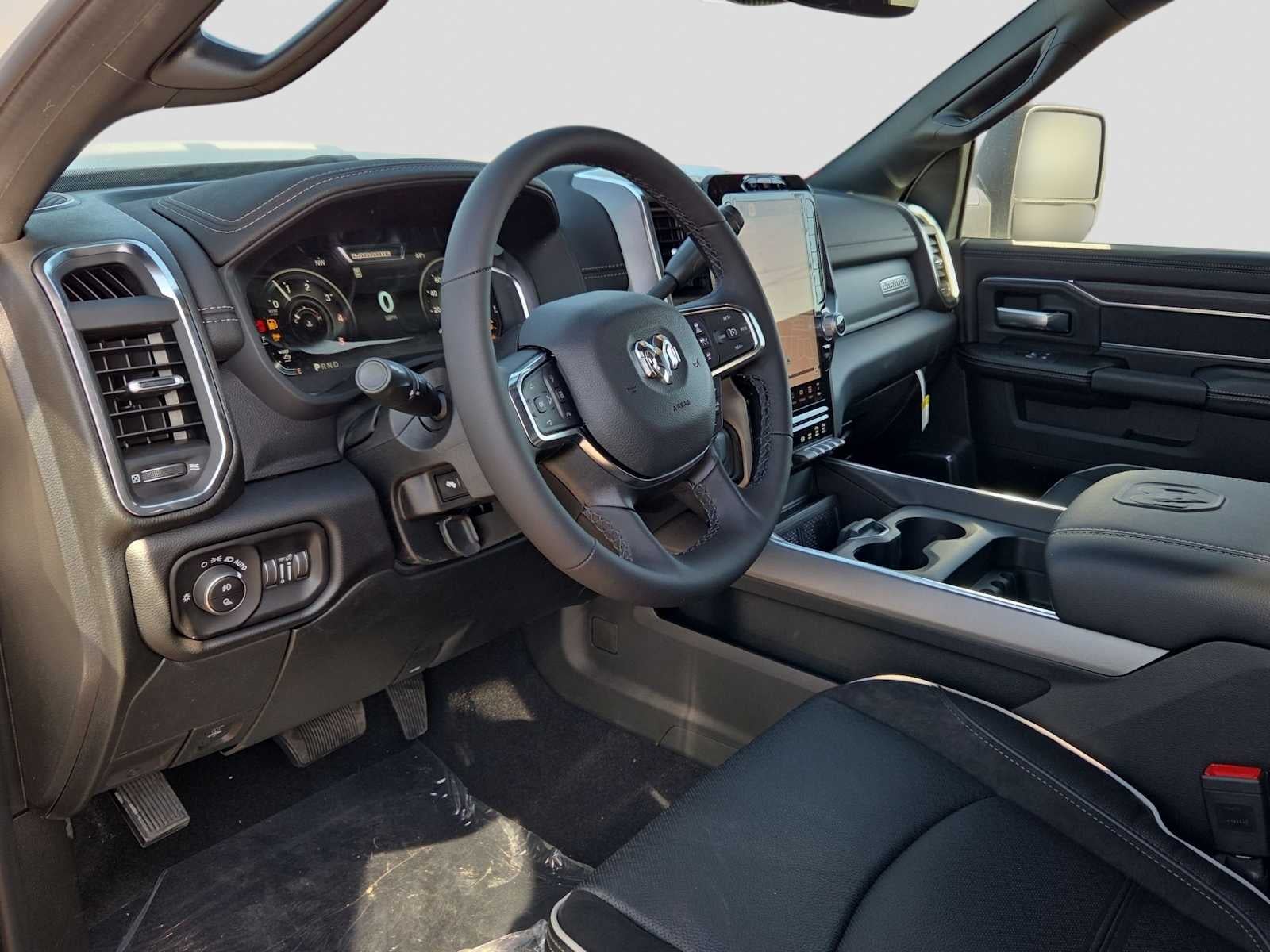 2026 RAM 2500 RAM 2500 LARAMIE CREW CAB 4X4 6'4' BOX