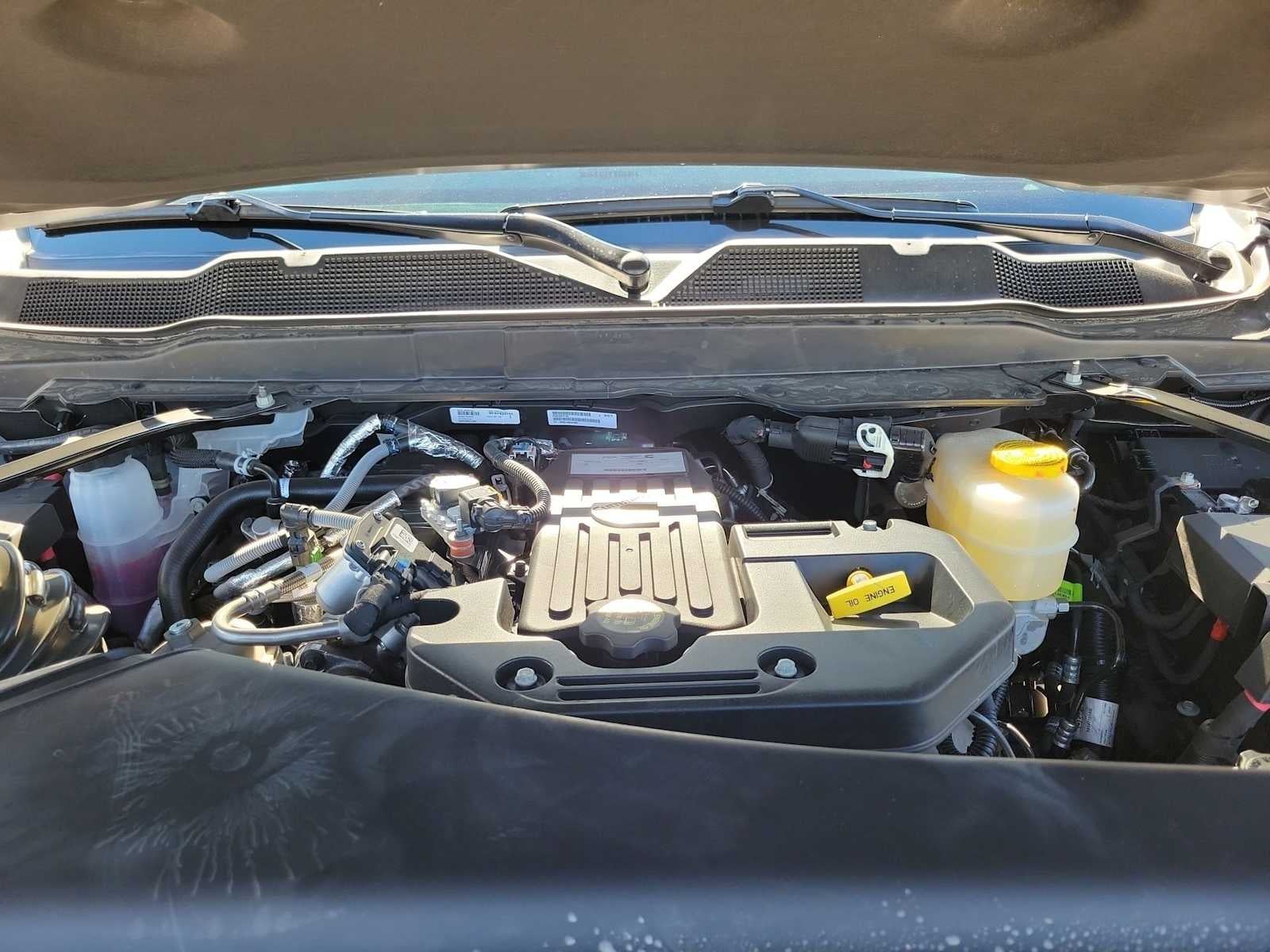 2026 RAM 3500 RAM 3500 TRADESMAN CREW CAB 4X4 8' BOX