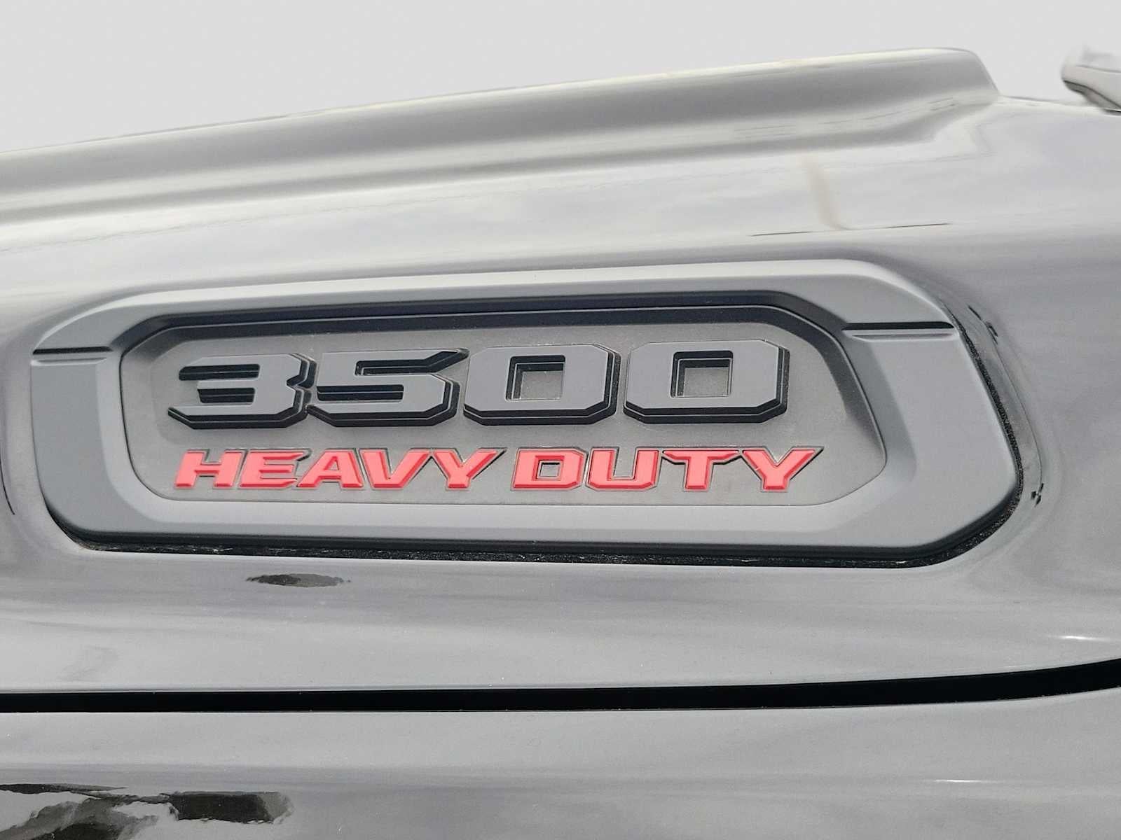 2026 RAM 3500 RAM 3500 TRADESMAN CREW CAB 4X4 8' BOX