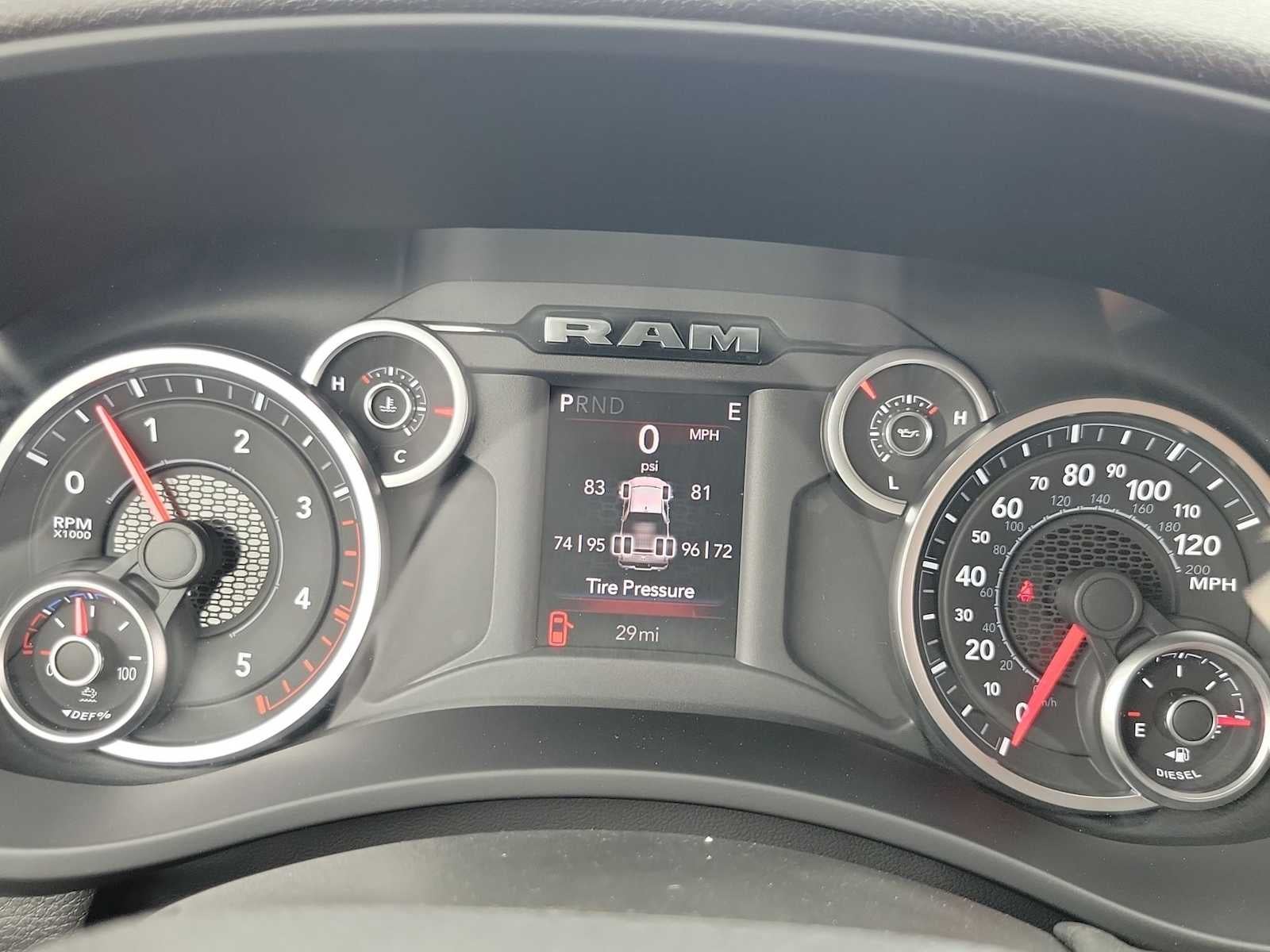 2026 RAM 3500 RAM 3500 TRADESMAN CREW CAB 4X4 8' BOX