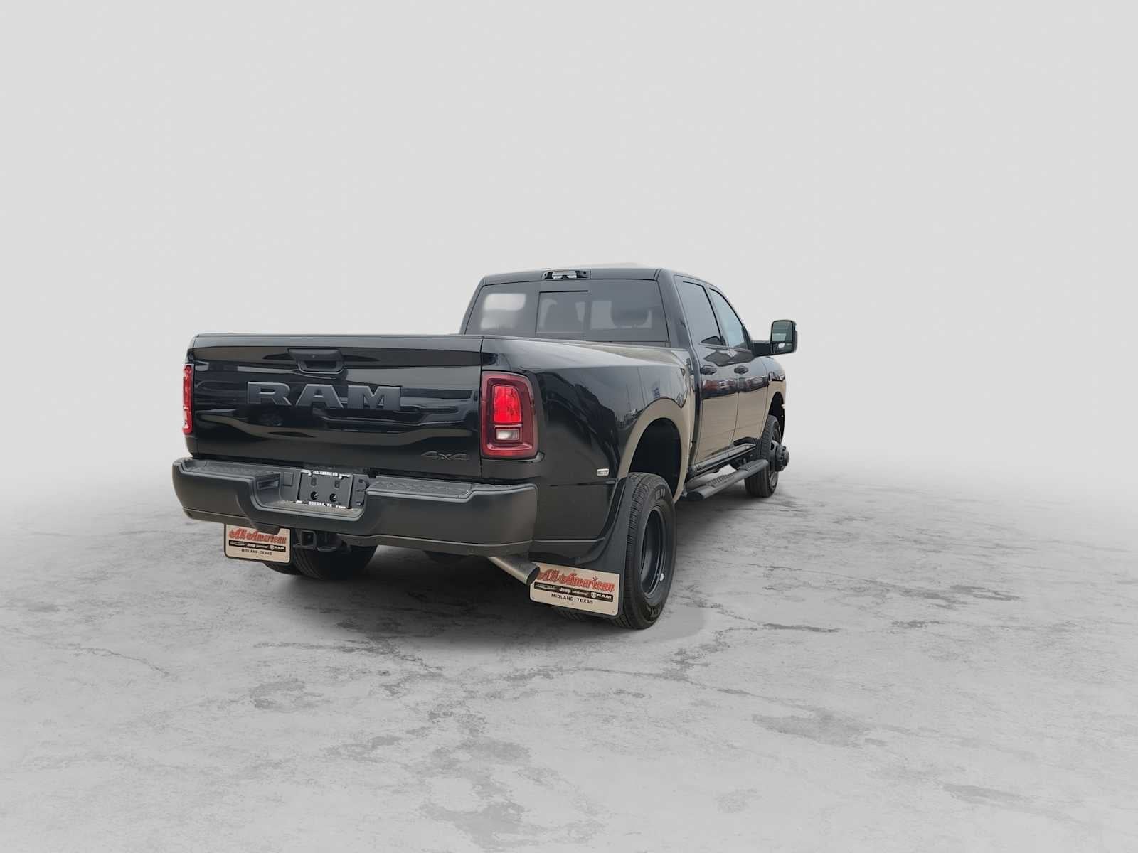 2026 RAM 3500 RAM 3500 TRADESMAN CREW CAB 4X4 8' BOX