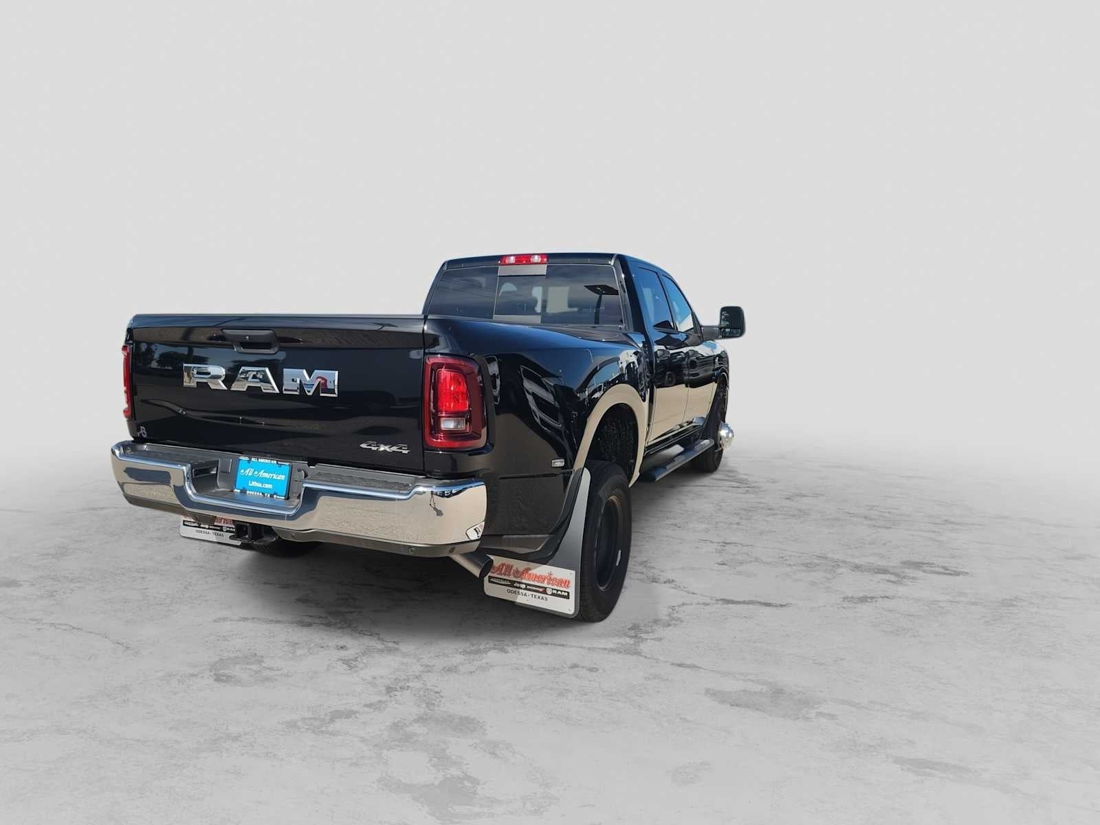 2026 RAM 3500 RAM 3500 TRADESMAN CREW CAB 4X4 8' BOX