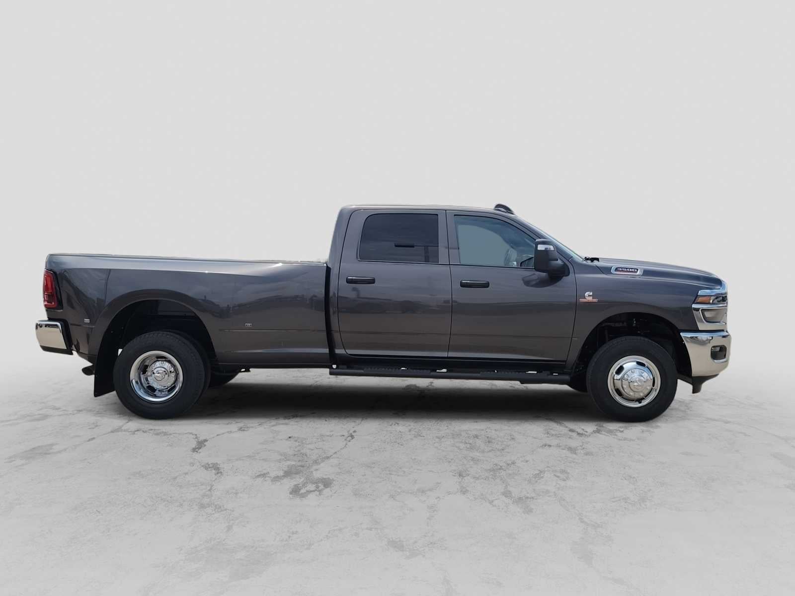 2026 RAM 3500 RAM 3500 TRADESMAN CREW CAB 4X4 8' BOX