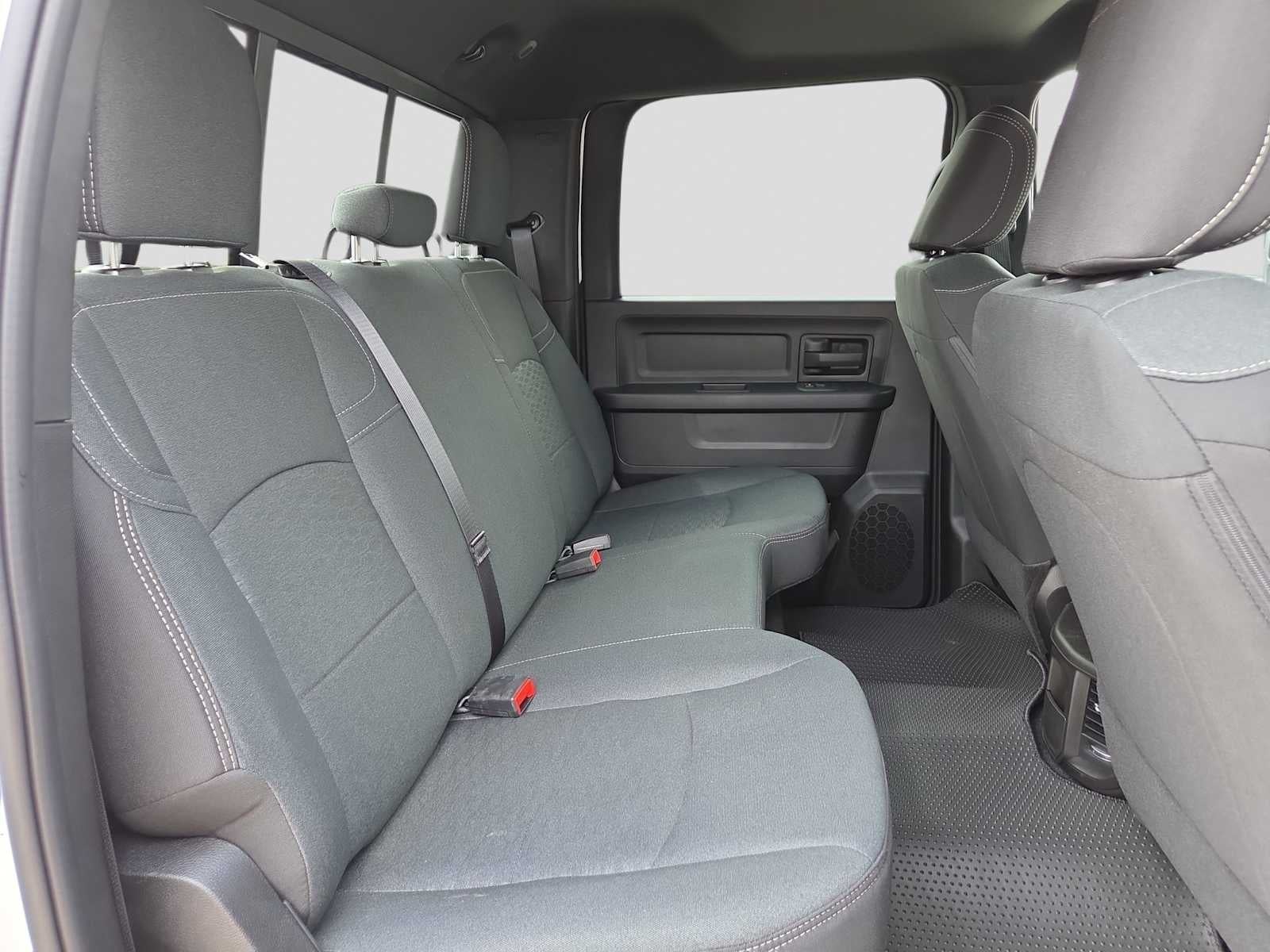 2026 RAM 3500 RAM 3500 TRADESMAN CREW CAB 4X4 8' BOX