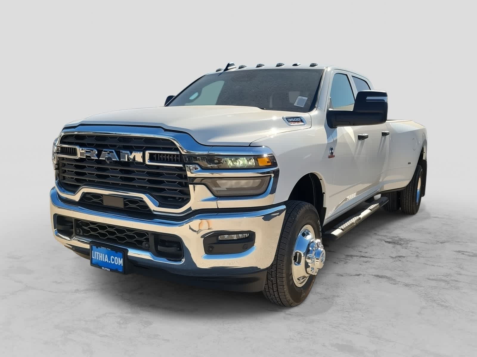 2026 RAM 3500 RAM 3500 TRADESMAN CREW CAB 4X4 8' BOX