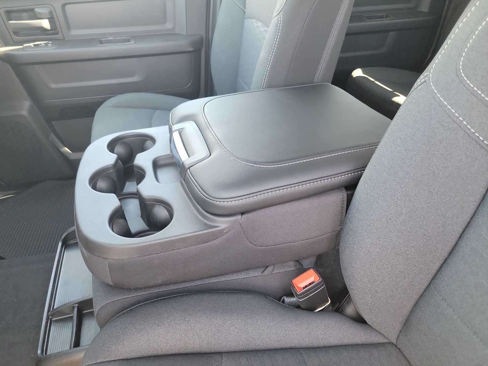 2026 RAM 3500 RAM 3500 TRADESMAN CREW CAB 4X4 8' BOX