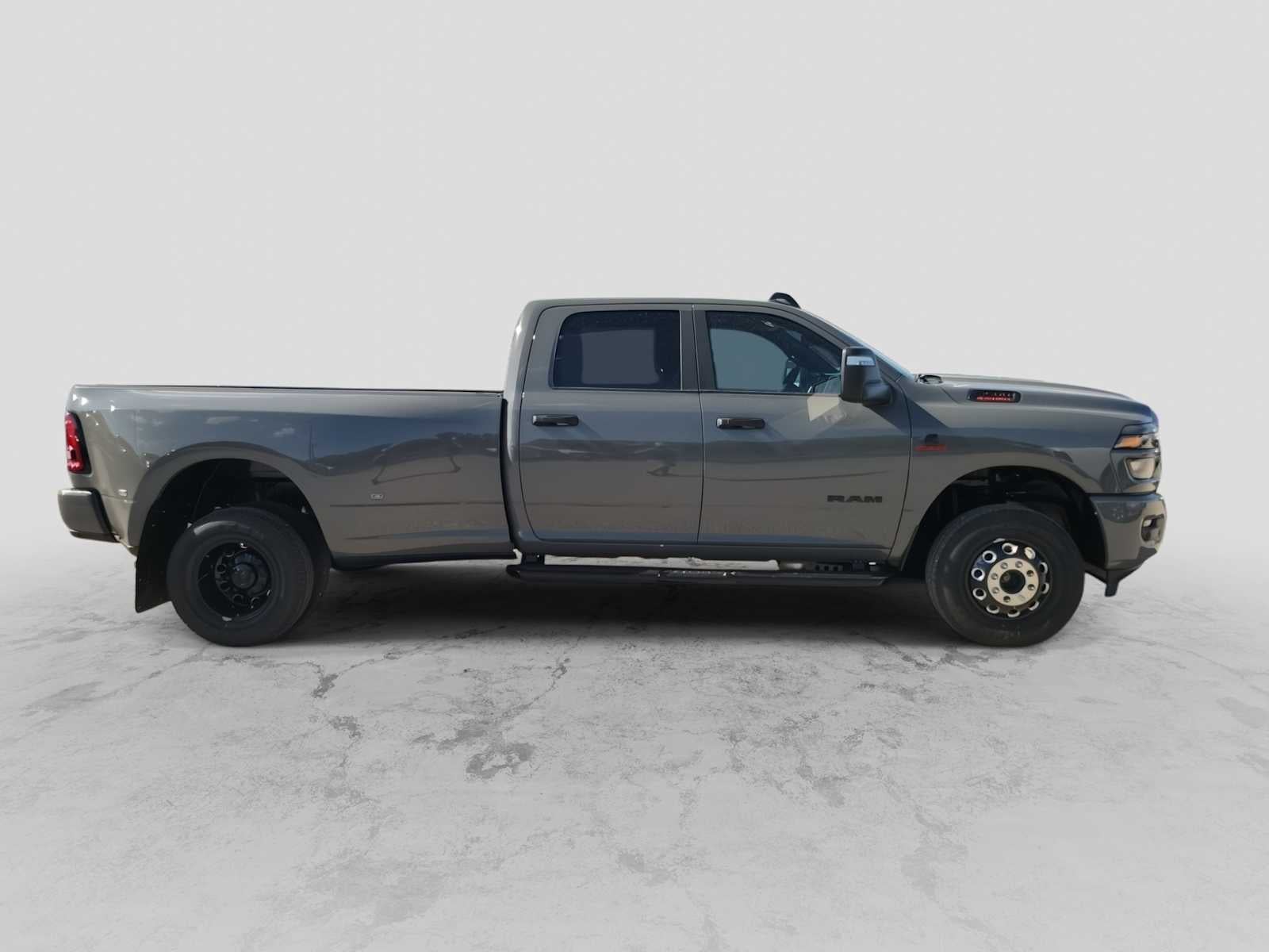 2026 RAM 3500 RAM 3500 LONE STAR CREW CAB 4X4 8' BOX